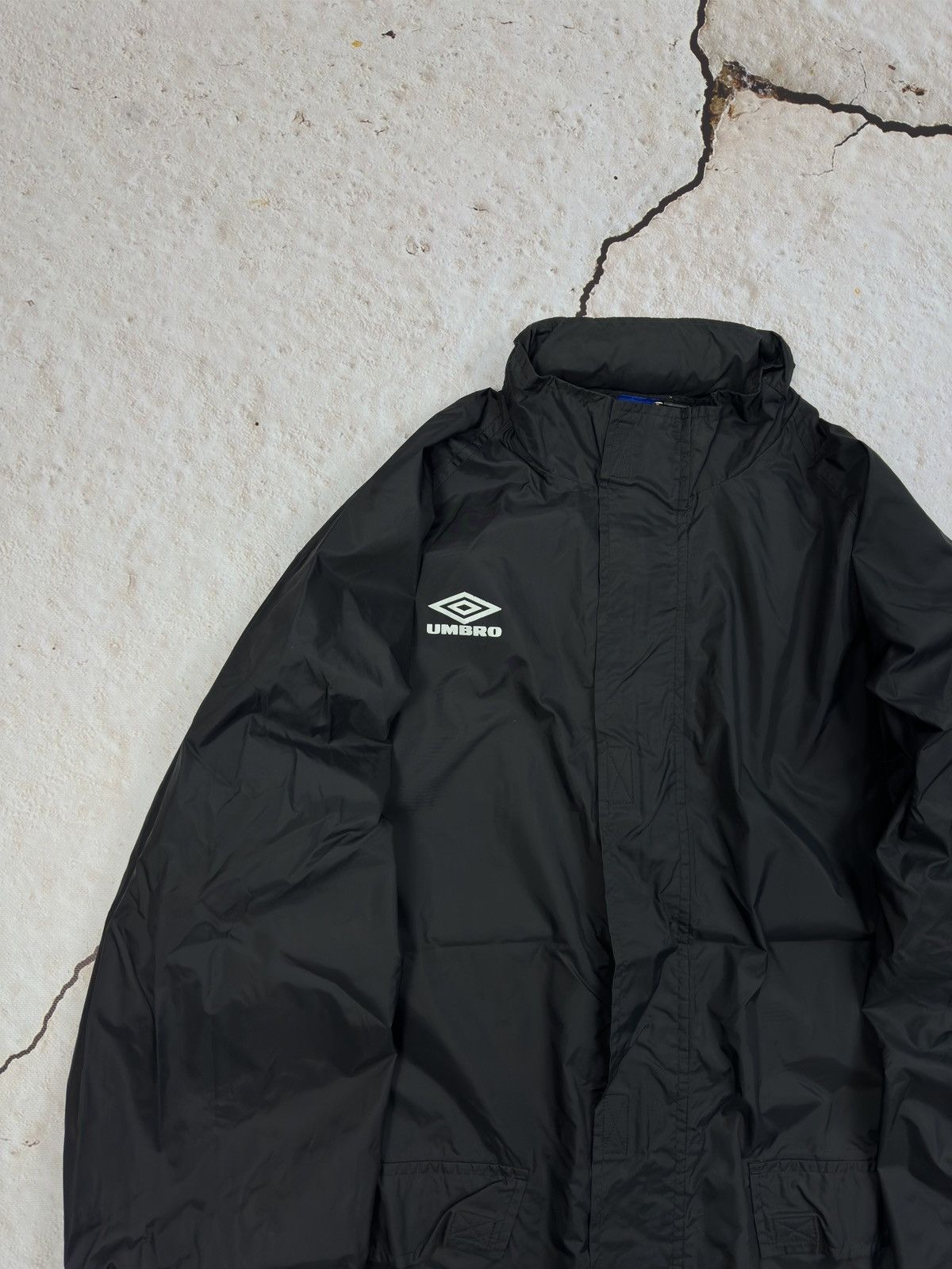 Other Vintage Umbro Y2K avantgarde streetwear nylon jacket Size US XL / EU 56 / 4 - 6 Thumbnail