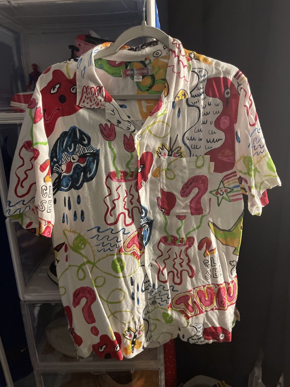 Urban Outfitters Urban outfitters artsy shortsleeved button down Size US M / EU 48-50 / 2 - 1 Thumbnail