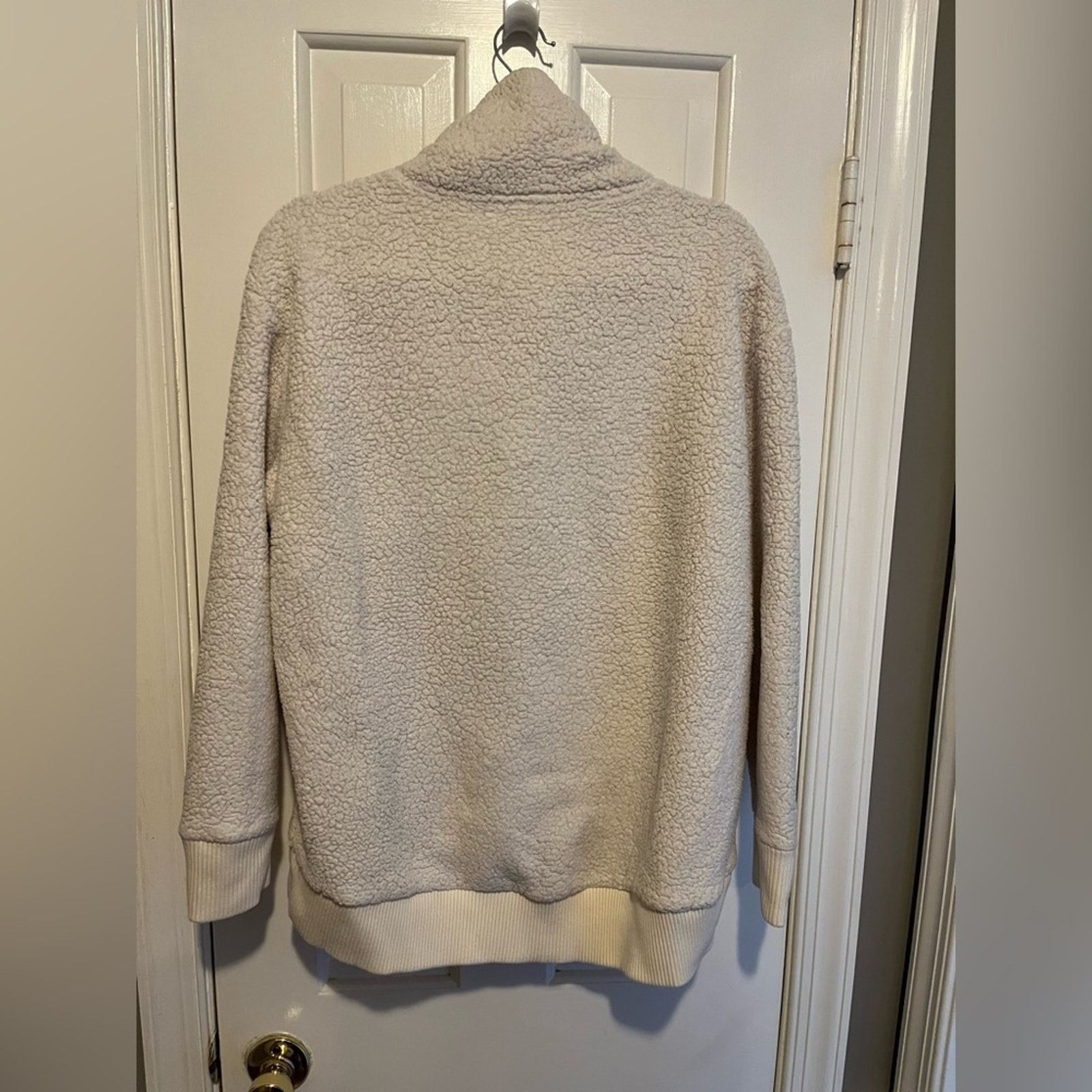 Athleta Athleta Talus Sweatshirt Cream Fleece Sherpa Half Zip Size M / US 6-8 / IT 42-44 - 2 Thumbnail