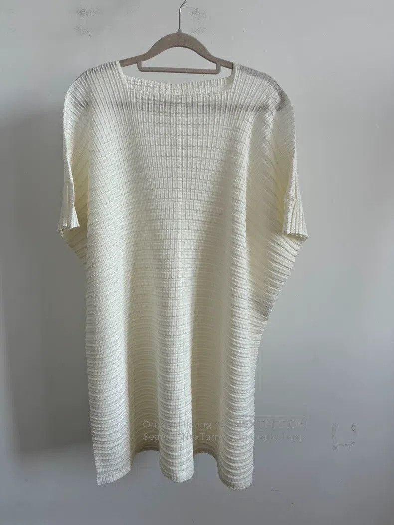 Issey Miyake Issey Miyake White Short Sleeve Size L / US 10 / IT 46 - 1 Thumbnail