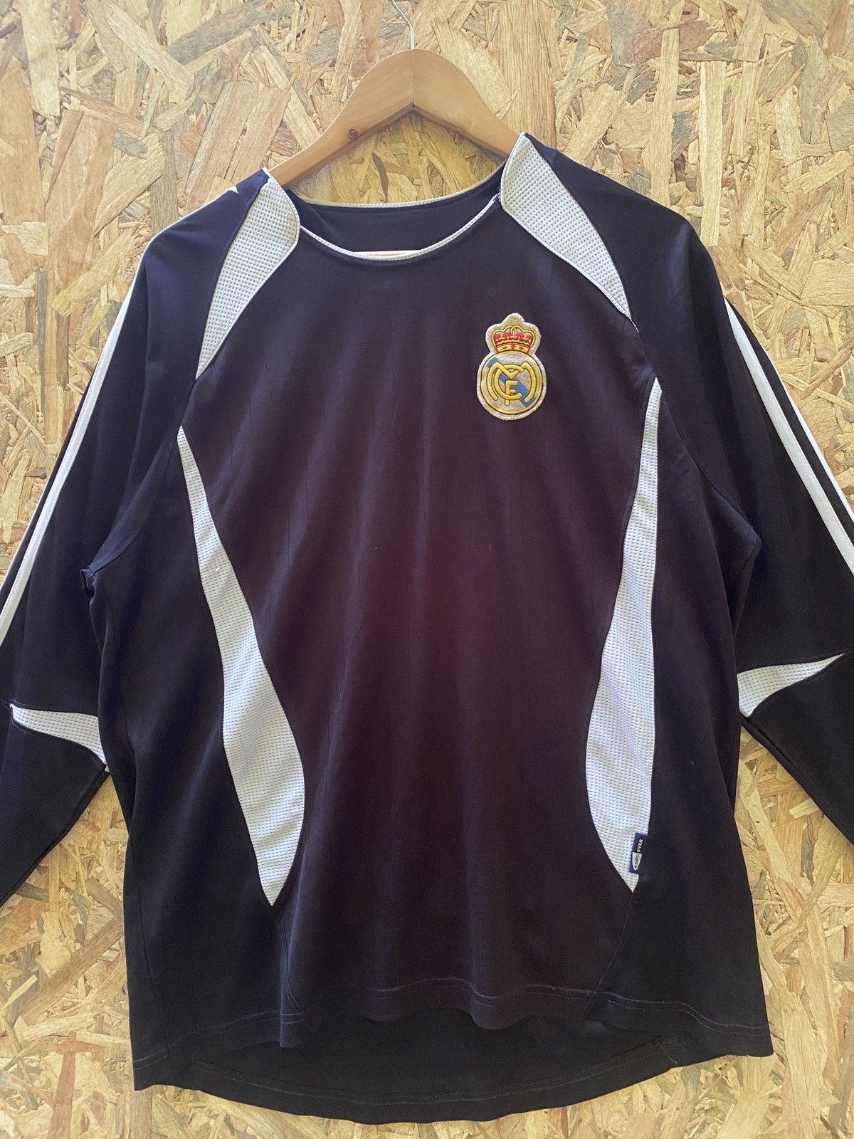Vintage Vintage real madrid longsleeve jersey Size US M / EU 48-50 / 2 - 4 Thumbnail