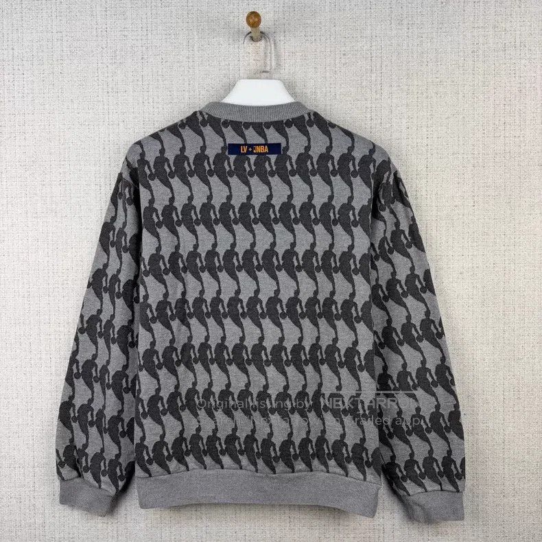 Louis Vuitton Louis Vuitton NBA Logo Full Print Knit Crew Neck Sweatshir Size US M / EU 48-50 / 2 - 3 Thumbnail