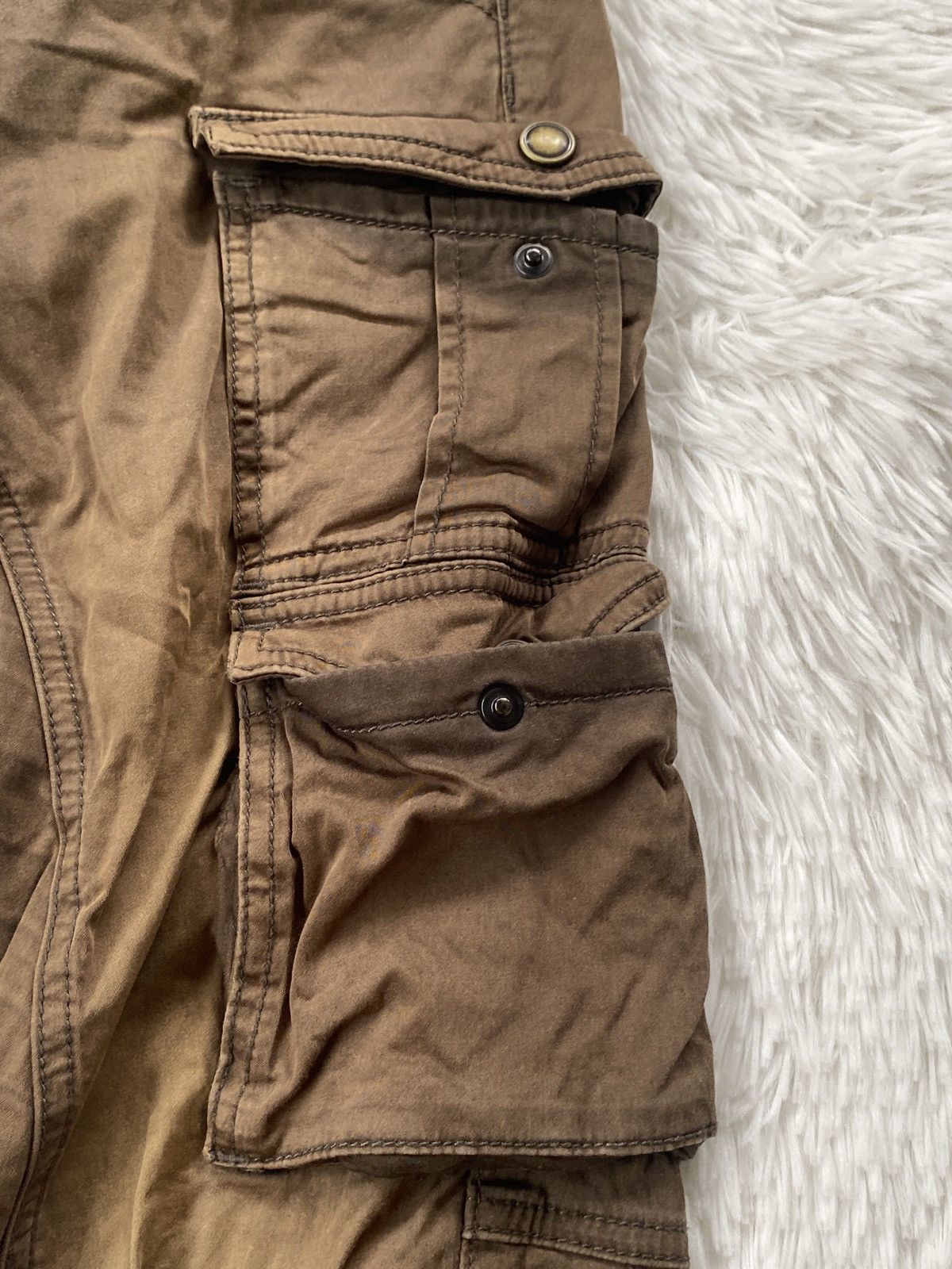 Japanese Brand 🔥BINDING OFFER NOW🔥Hideaways Nicole Cargo pant multipocket Size 31" - 8 Thumbnail