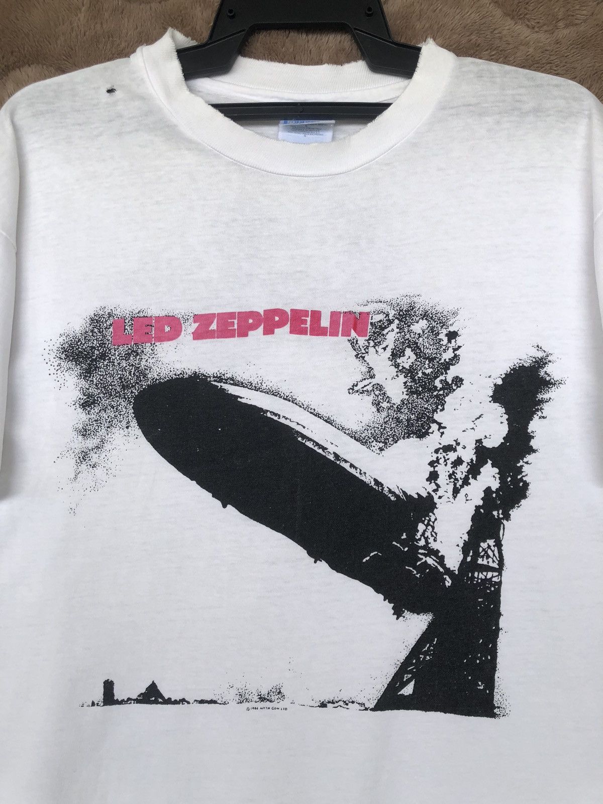 Led Zeppelin Vintage 90s LED ZEPPELIN 🔥 Distressed Tee Size US L / EU 52-54 / 3 - 3 Thumbnail