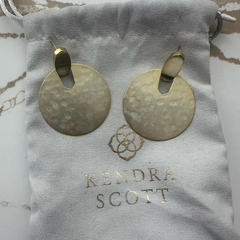 Designer Kendra Scott Didi Hammered Brushed Gold Statement Earrings Size ONE SIZE - 3 Thumbnail