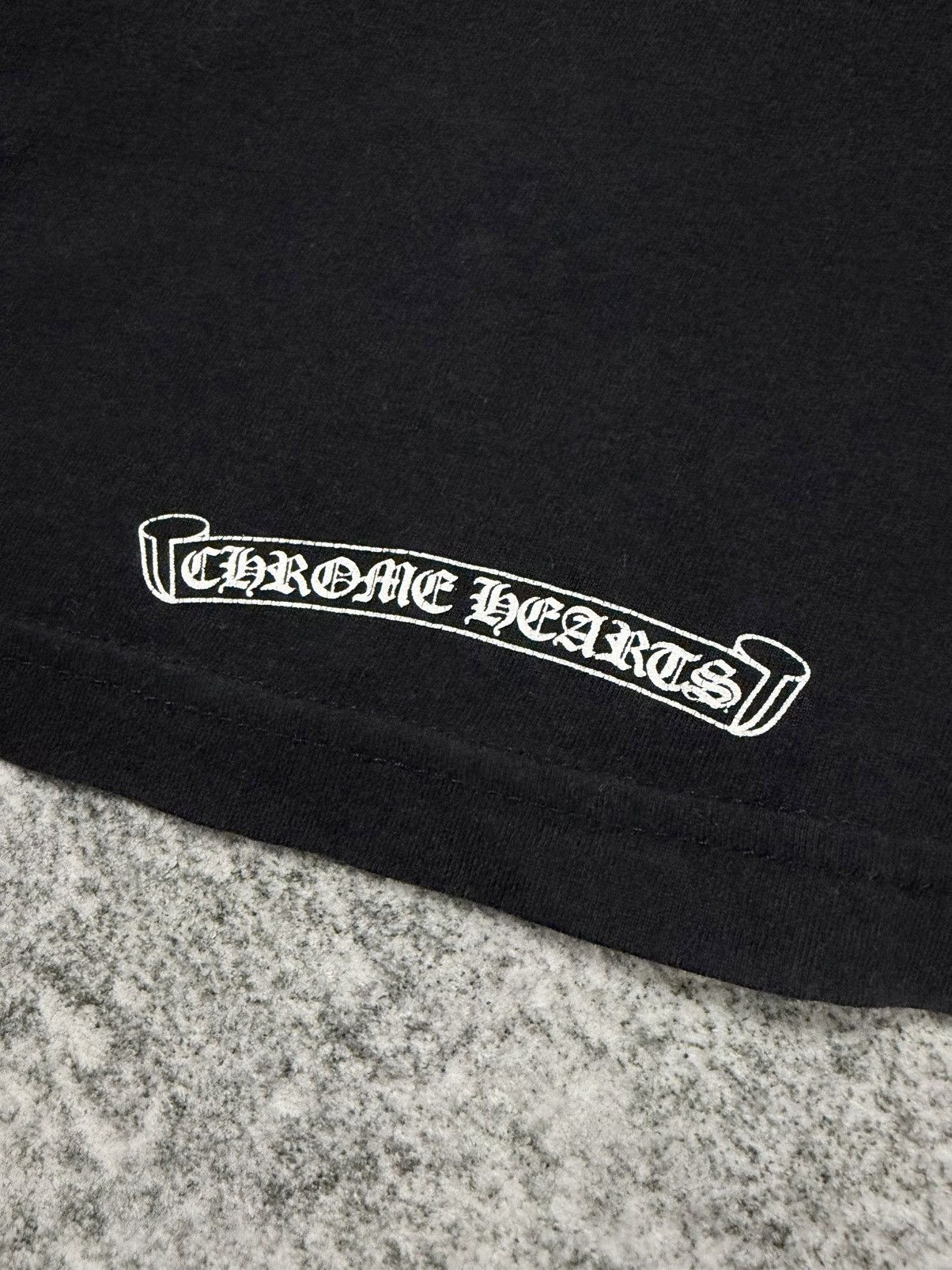 Chrome Hearts 2010s Chrome Hearts Vintage Arc Banner Logo T shirt Size US M / EU 48-50 / 2 - 8 Thumbnail