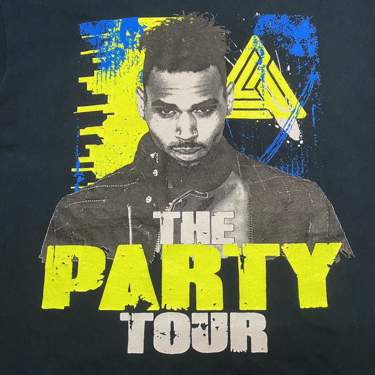 Band Tees CHRIS BROWN THE PARTY TOUR T SHIRT Y2K Size US M / EU 48-50 / 2 - 7 Thumbnail
