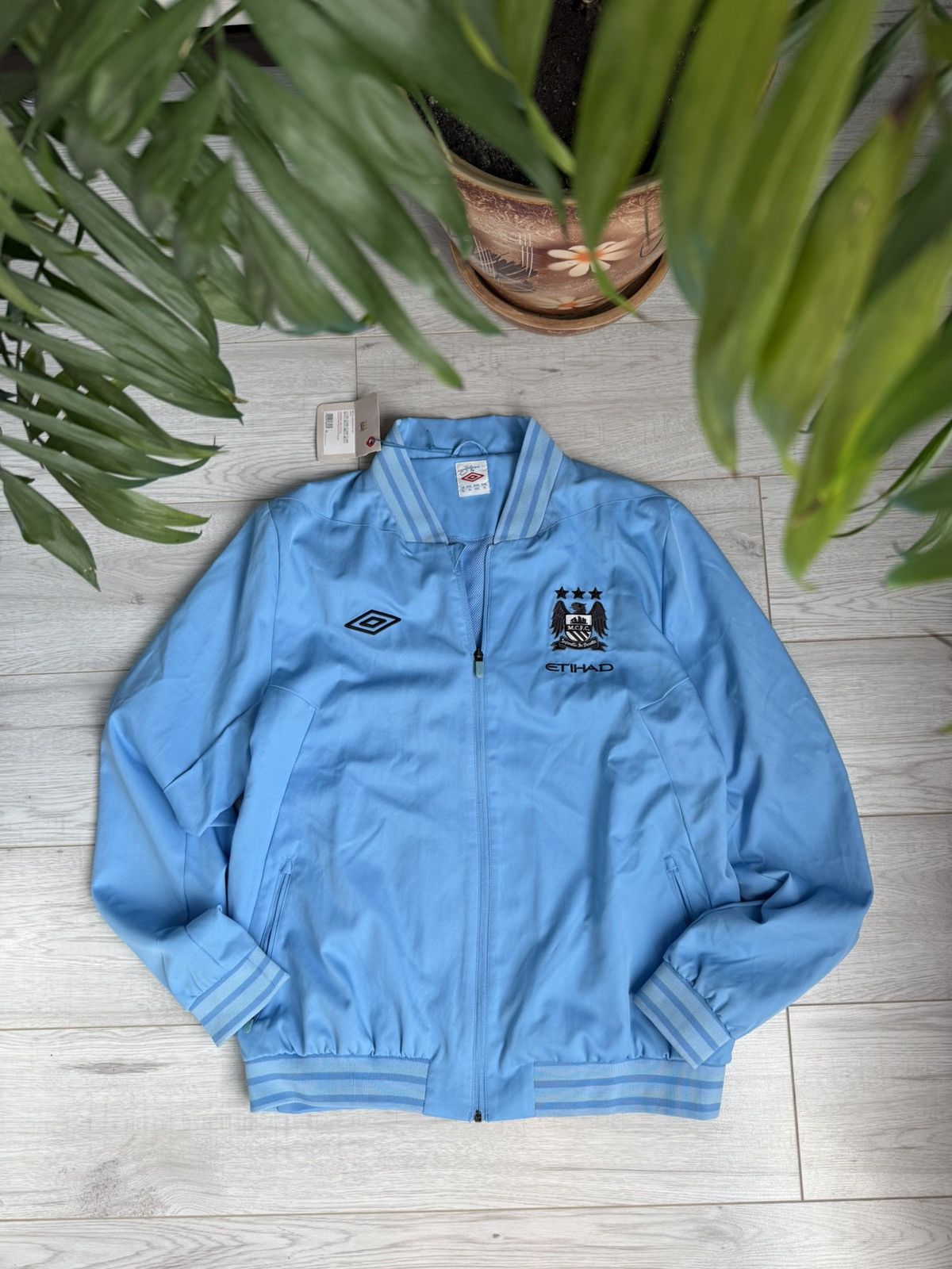 Umbro Vintage Soccer Jersey Jacket Umbro Manchester City Size US XL / EU 56 / 4 - 1 Thumbnail