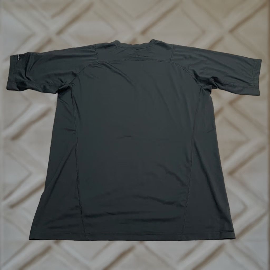 Vintage Columbia PFG Omni Shade T-Shirt Mens Large Black Crew Neck Tee (Vintage? No) Size US L / EU 52-54 / 3 - 1 Thumbnail