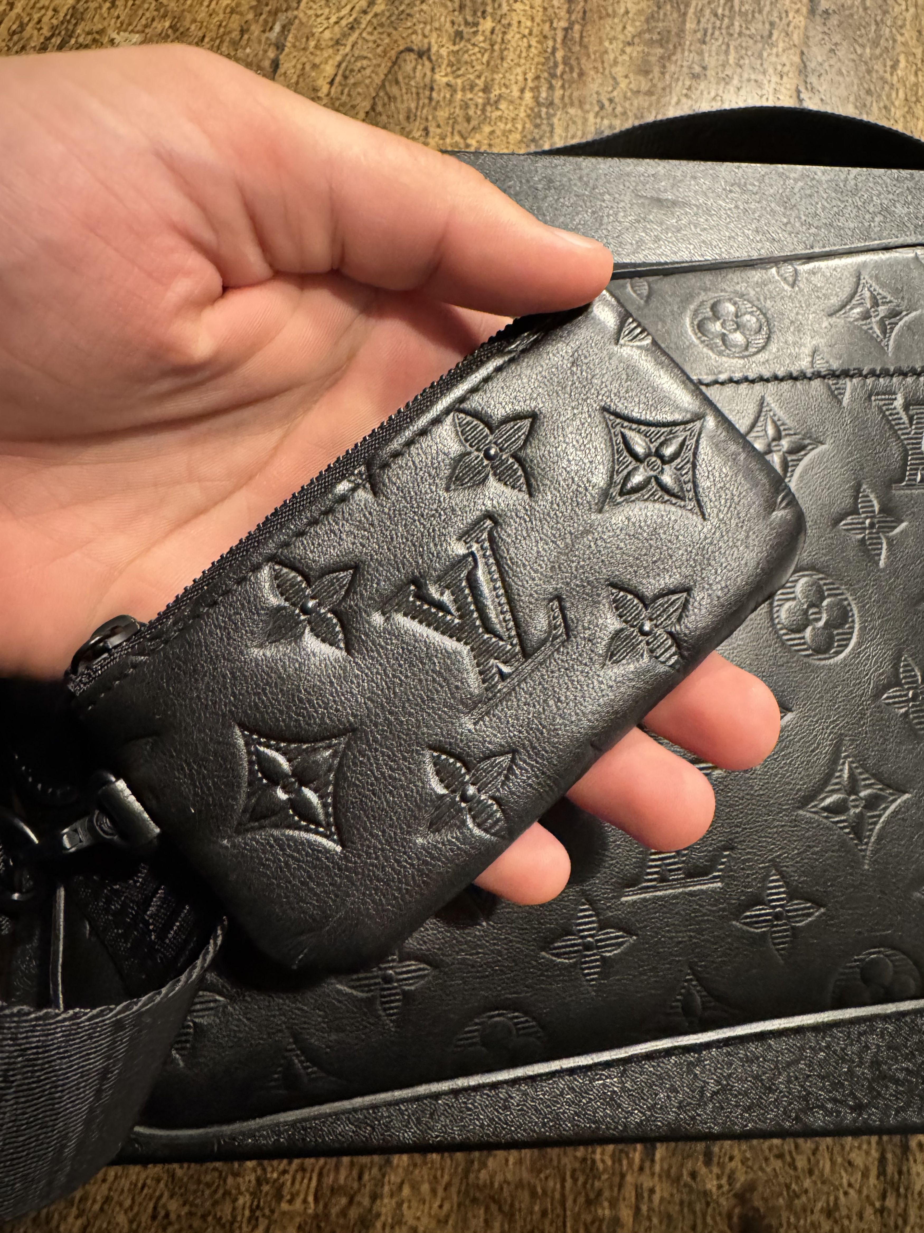 Louis Vuitton Louis Vuitton Leather Duo Messenger Size ONE SIZE - 9 Thumbnail
