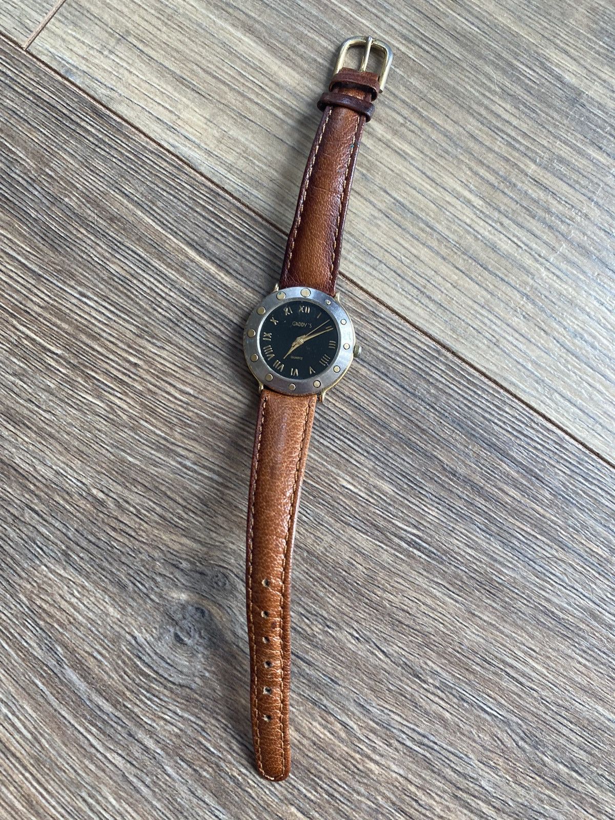 Other VINTAGE GADDY’S QUARTZ TWO TONED WATCH GENUINE LEATHER BAND Size ONE SIZE - 11 Thumbnail