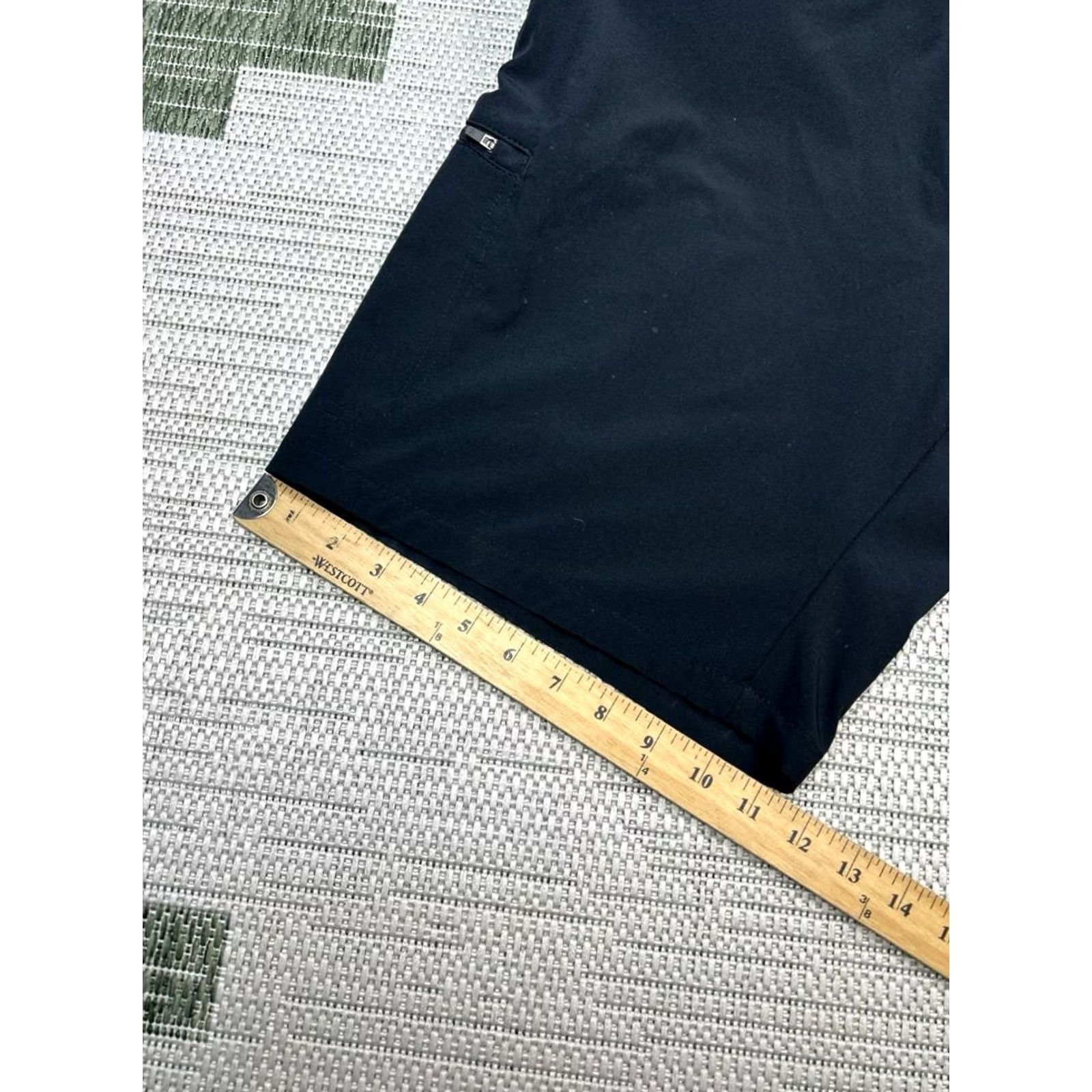 Vintage Columbia Shorts Mens 36 Black Cargo Stretch Mid Rise Zip Pockets Utility Hiking Size US 36 / EU 52 - 6 Thumbnail
