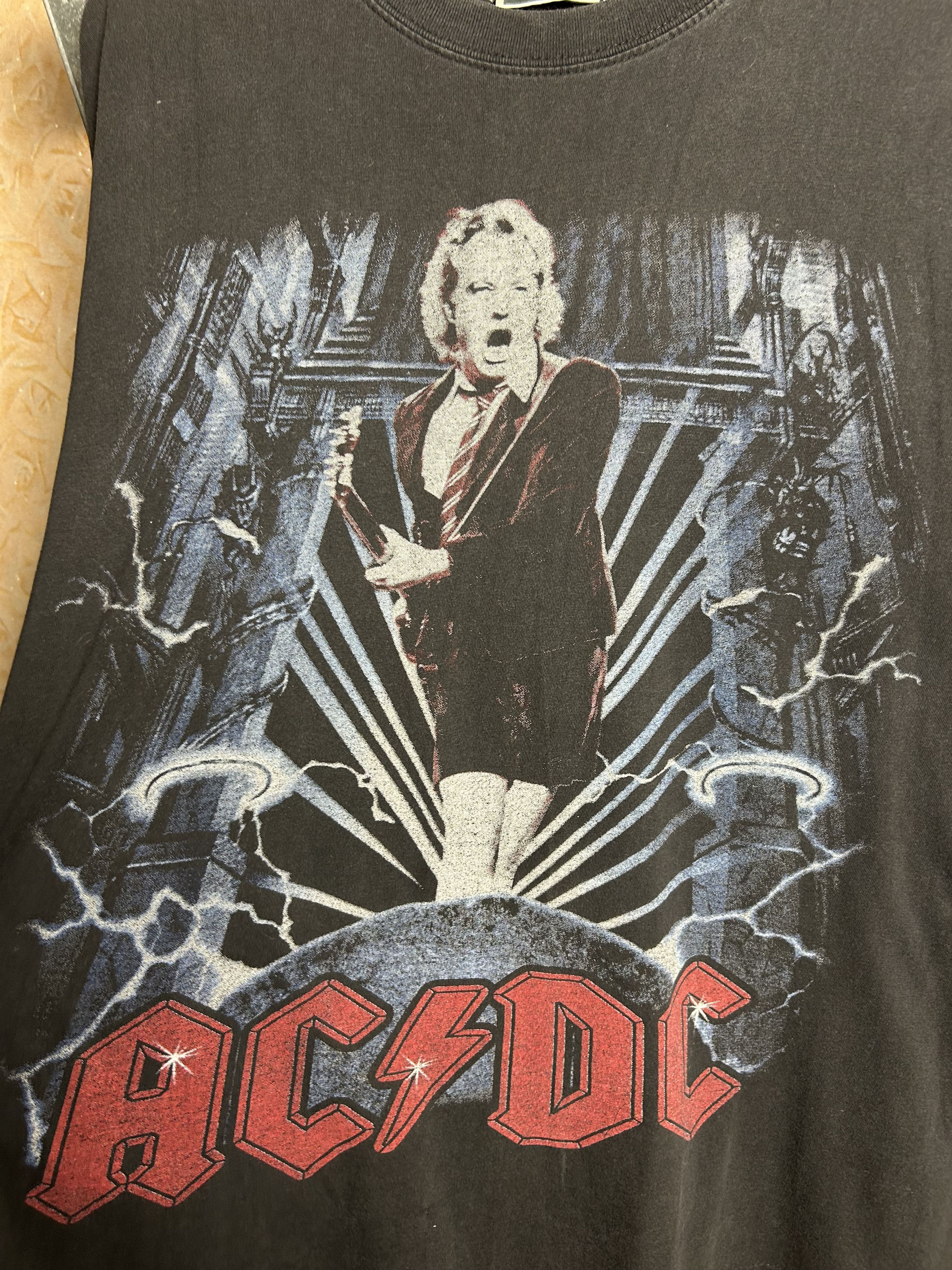 Band Tees Vintage 90s AC/DC Rock Band T-shirt Size US XL / EU 56 / 4 - 4 Thumbnail