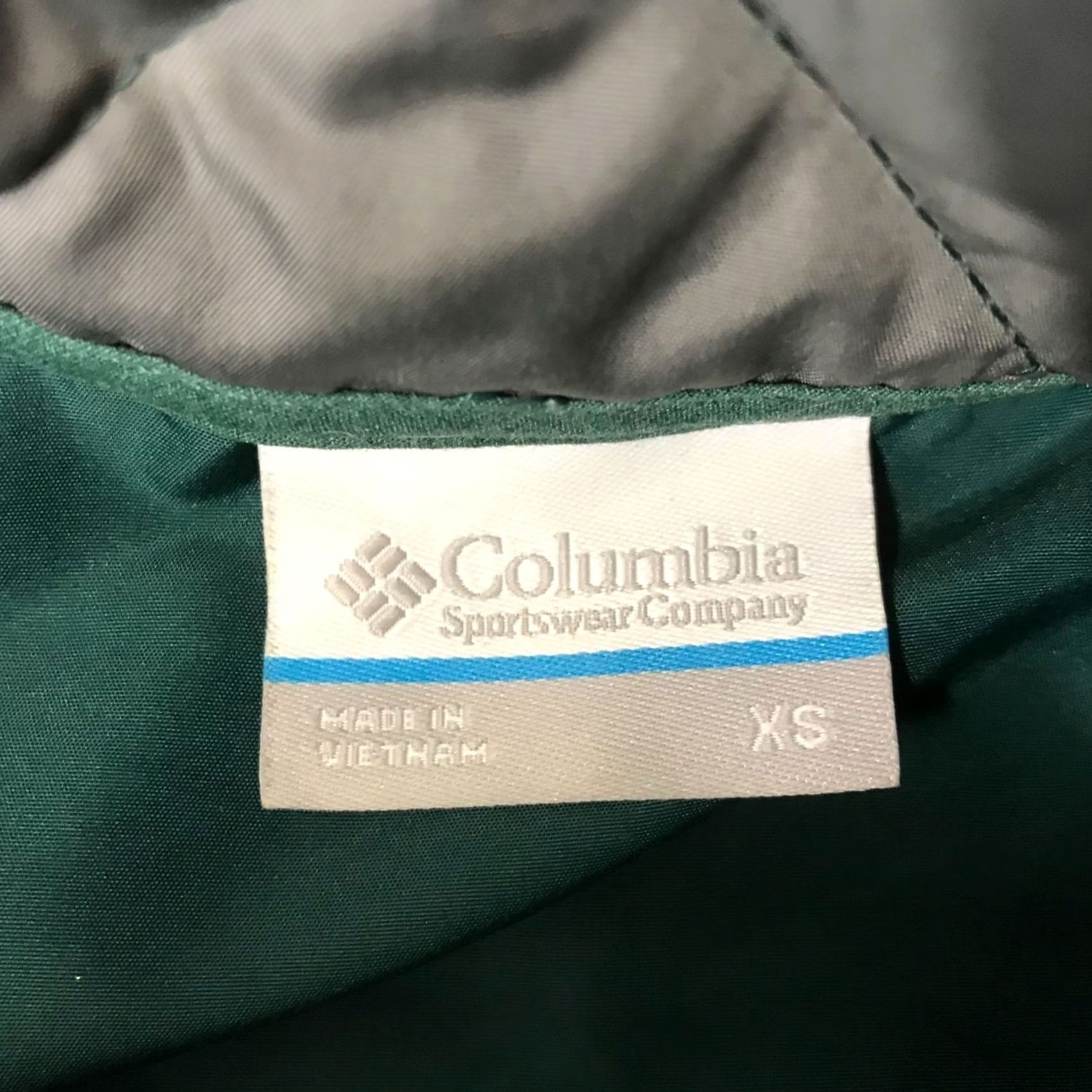 Vintage COLUMBIA Womens XS Green Quilted Button Up Hoodie Vest Size XS / US 0-2 / IT 36-38 - 7 Thumbnail