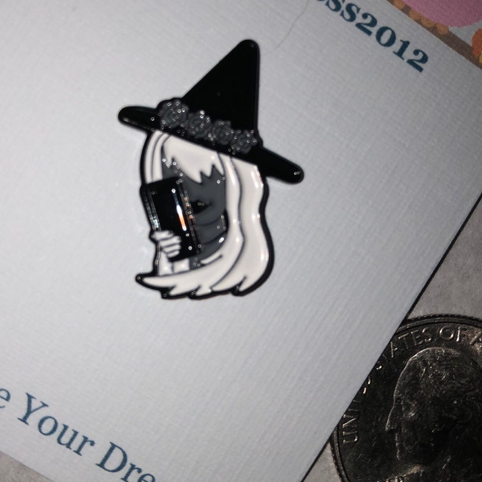 Other Witch on Cellphone Pin Brooch Halloween Size ONE SIZE - 1 Thumbnail