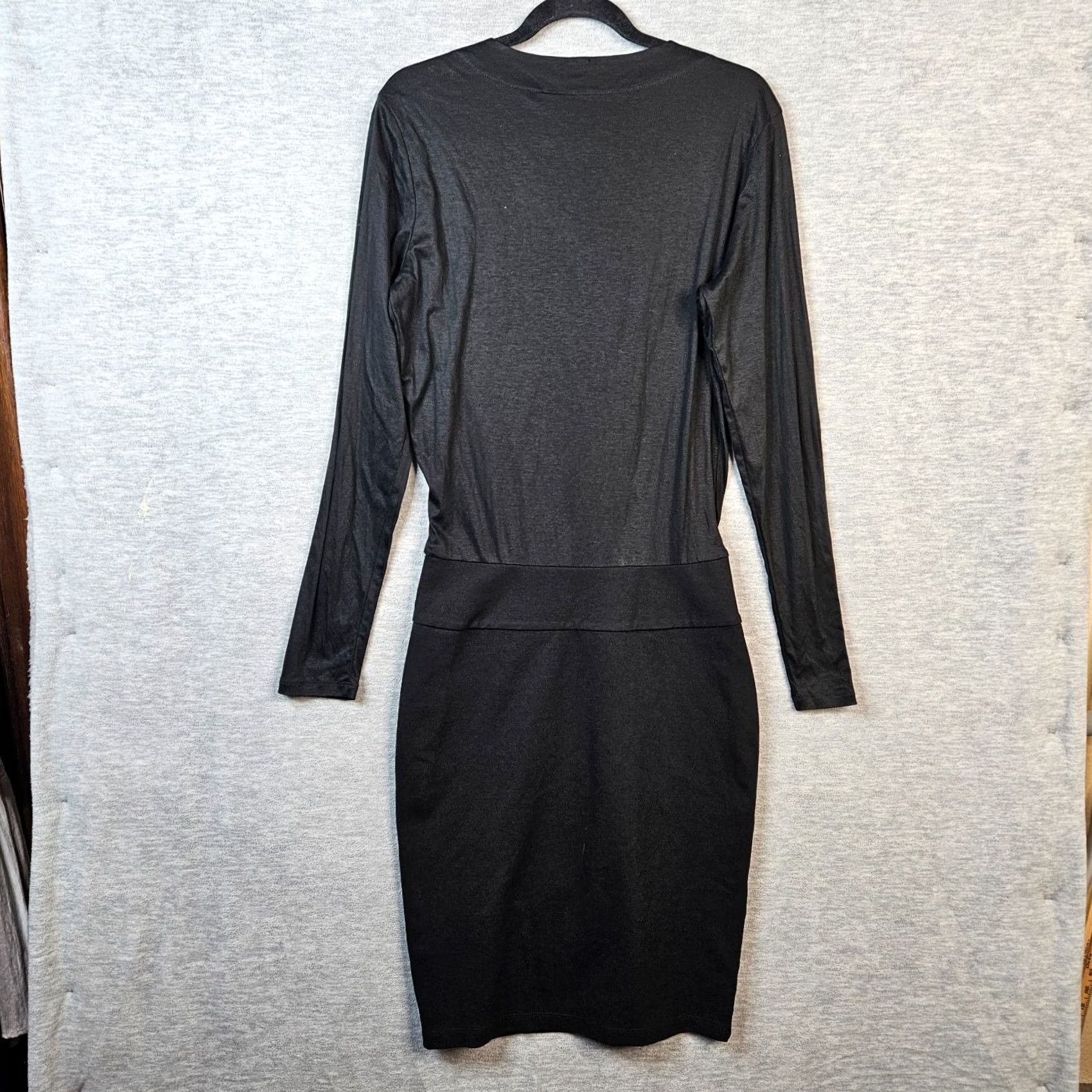 Vintage Betabrand Women's Wrapped Long Sleeve Black Dress Size M Size M / US 6-8 / IT 42-44 - 2 Thumbnail