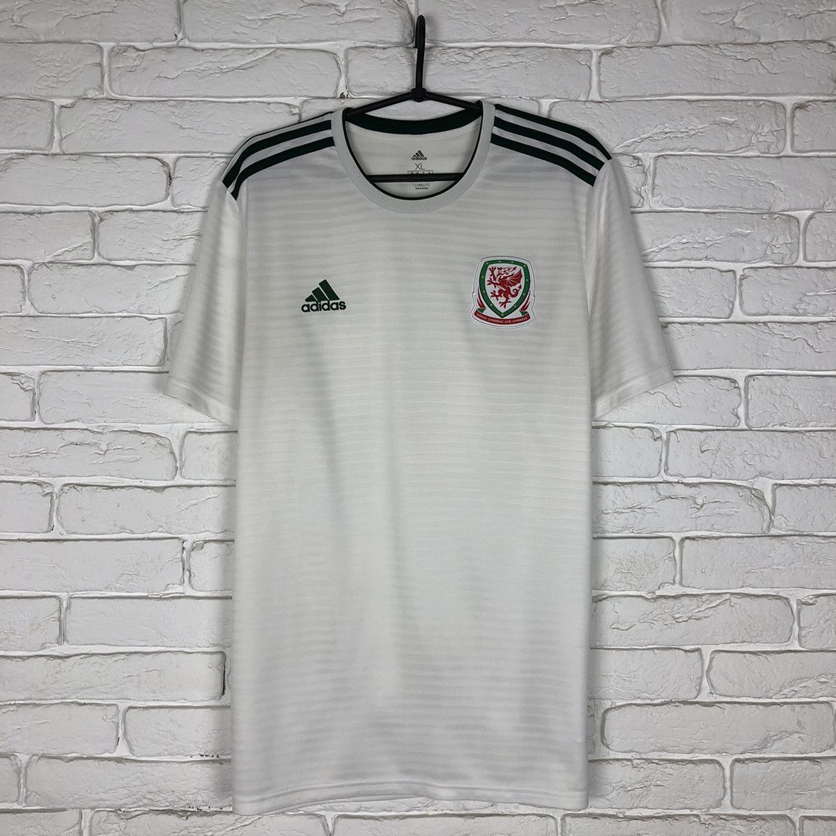 Adidas Wales national team 2018 2020 away soccer jersey Size US XL / EU 56 / 4 - 1 Thumbnail