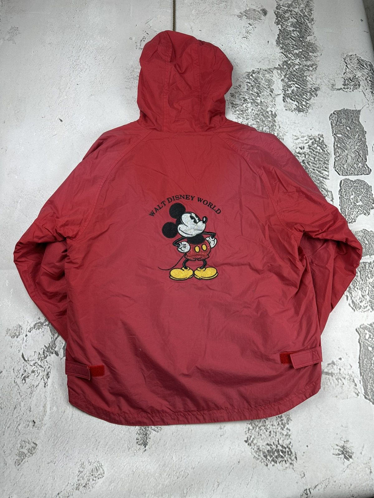 Disney Vintage 90s Walt Disney World Mickey Mouse Red nylon Jacket Size US L / EU 52-54 / 3 - 1 Thumbnail
