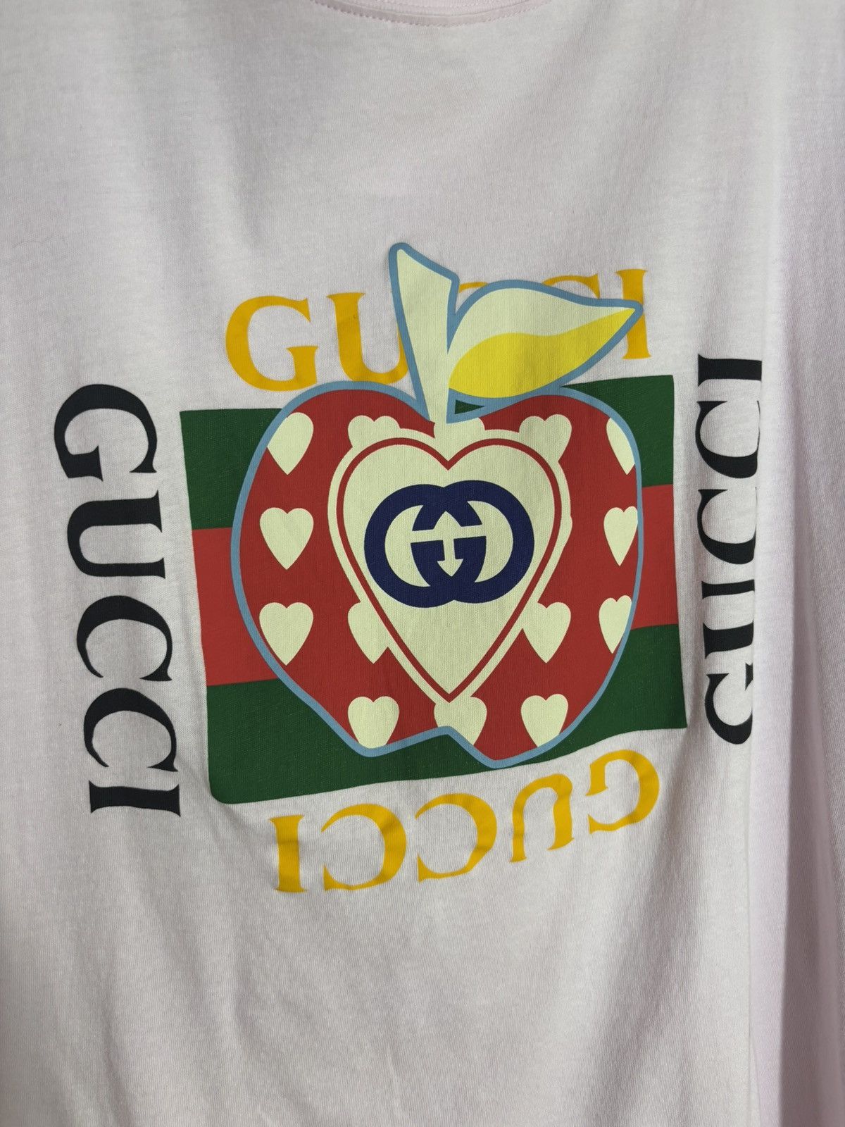 Gucci Gucci Red Apple Hearts T Shirt Size US M / EU 48-50 / 2 - 2 Thumbnail