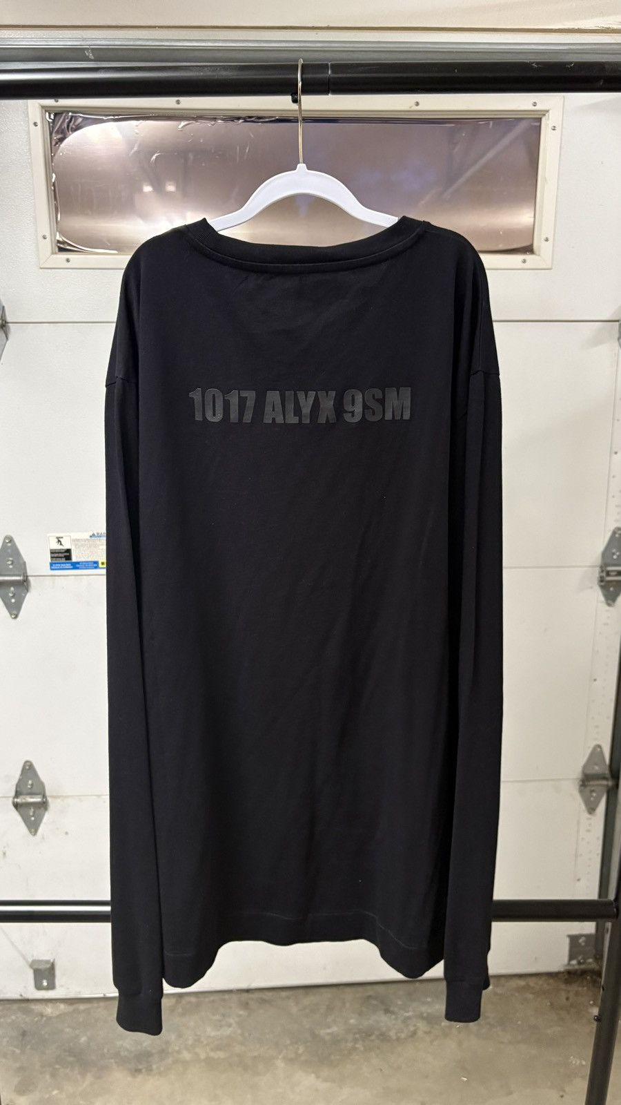 1017 ALYX 9SM 1017 ALYX 9SM Mirrored Logo Long-Sleeve Tee Size US XXL / EU 58 / 5 - 2 Thumbnail