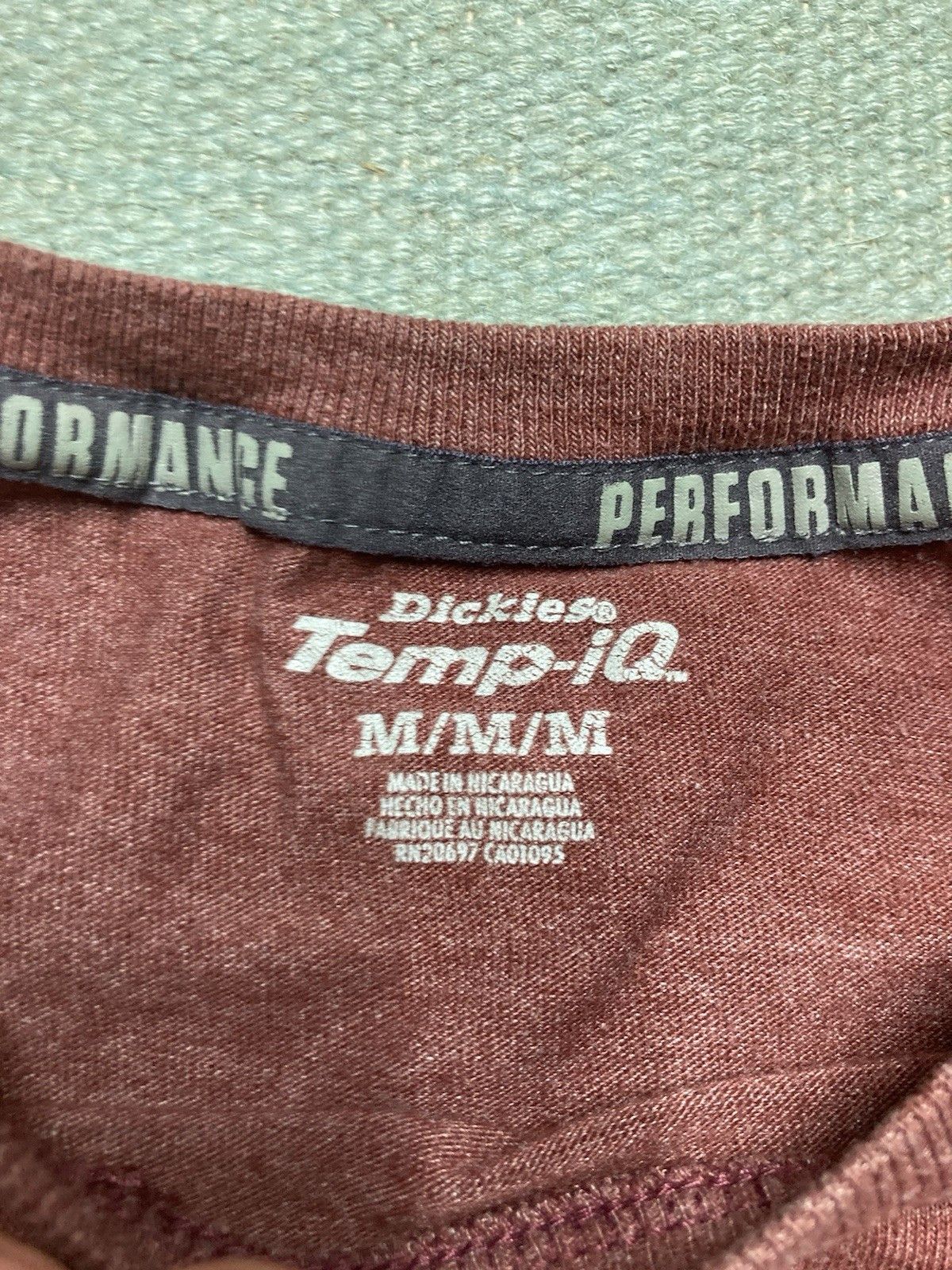 Dickies Dickies pocket t shirt temp IQ paint splatter maroon M Size US M / EU 48-50 / 2 - 6 Thumbnail