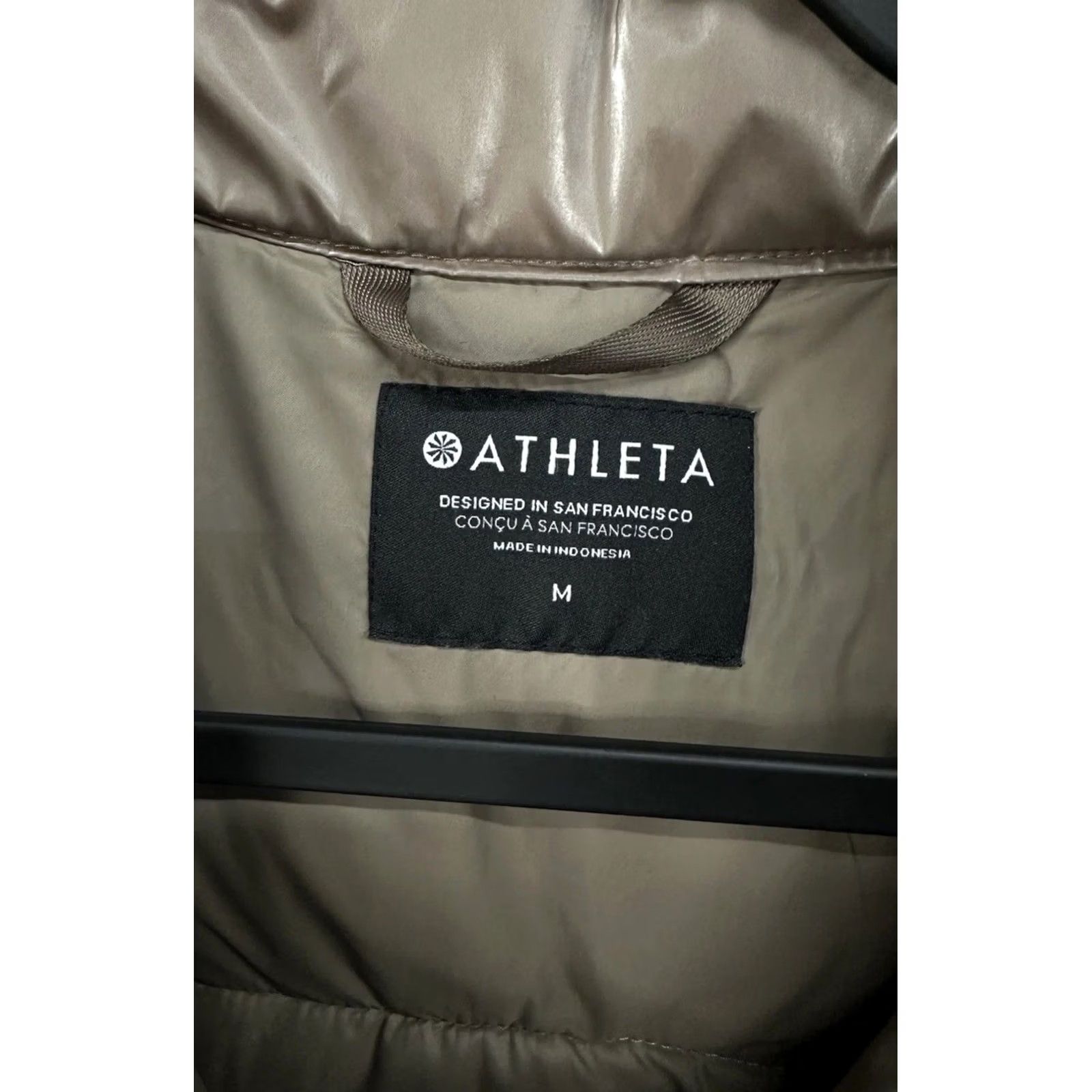 Athleta Athleta Vest Puffer Nylon Down Pyrite Shine Multicolor Women’s M Nightwear? Size M / US 6-8 / IT 42-44 - 4 Thumbnail