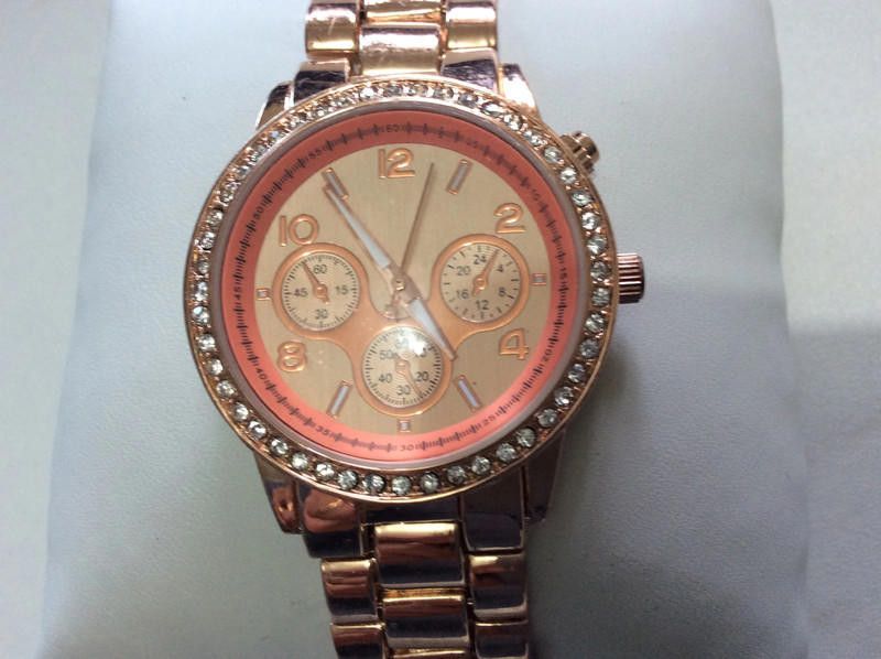 Designer lovely ladies rose gold bracelet watch Size ONE SIZE - 1 Preview