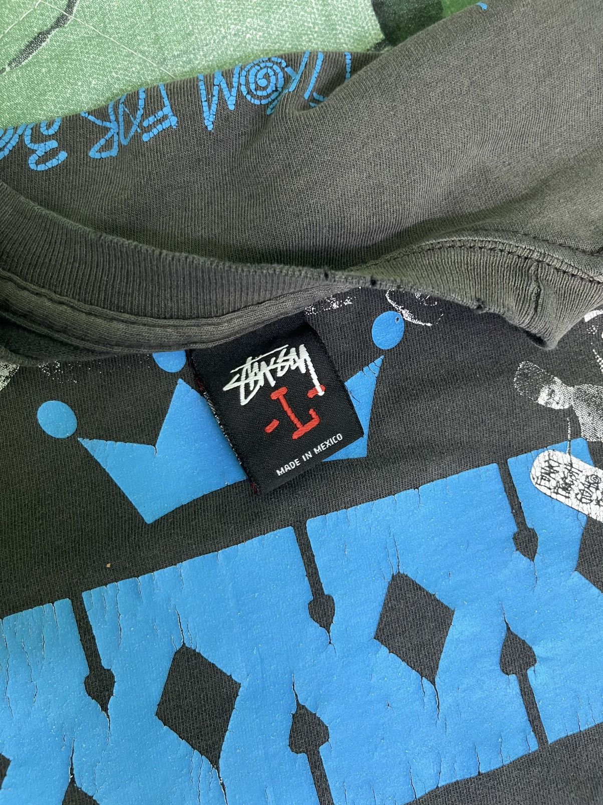 Stussy Thrashed Vintage Stüssy "XXX" 30th Anniversary T-shirt Size US L / EU 52-54 / 3 - 18 Thumbnail