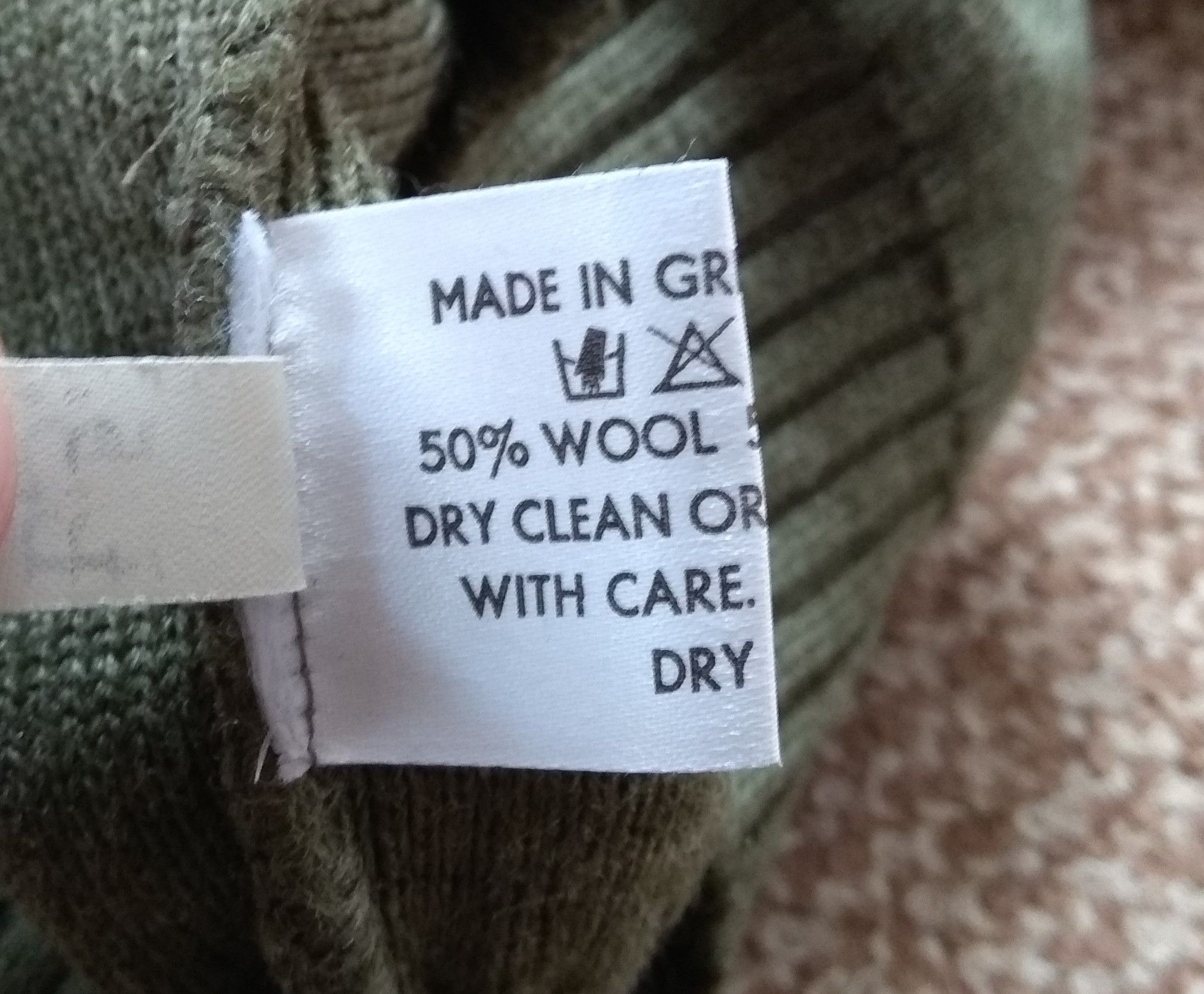 Burberry Burberrys Vintage Sweater made in UK wool & leather patches Size US L / EU 52-54 / 3 - 14 Thumbnail