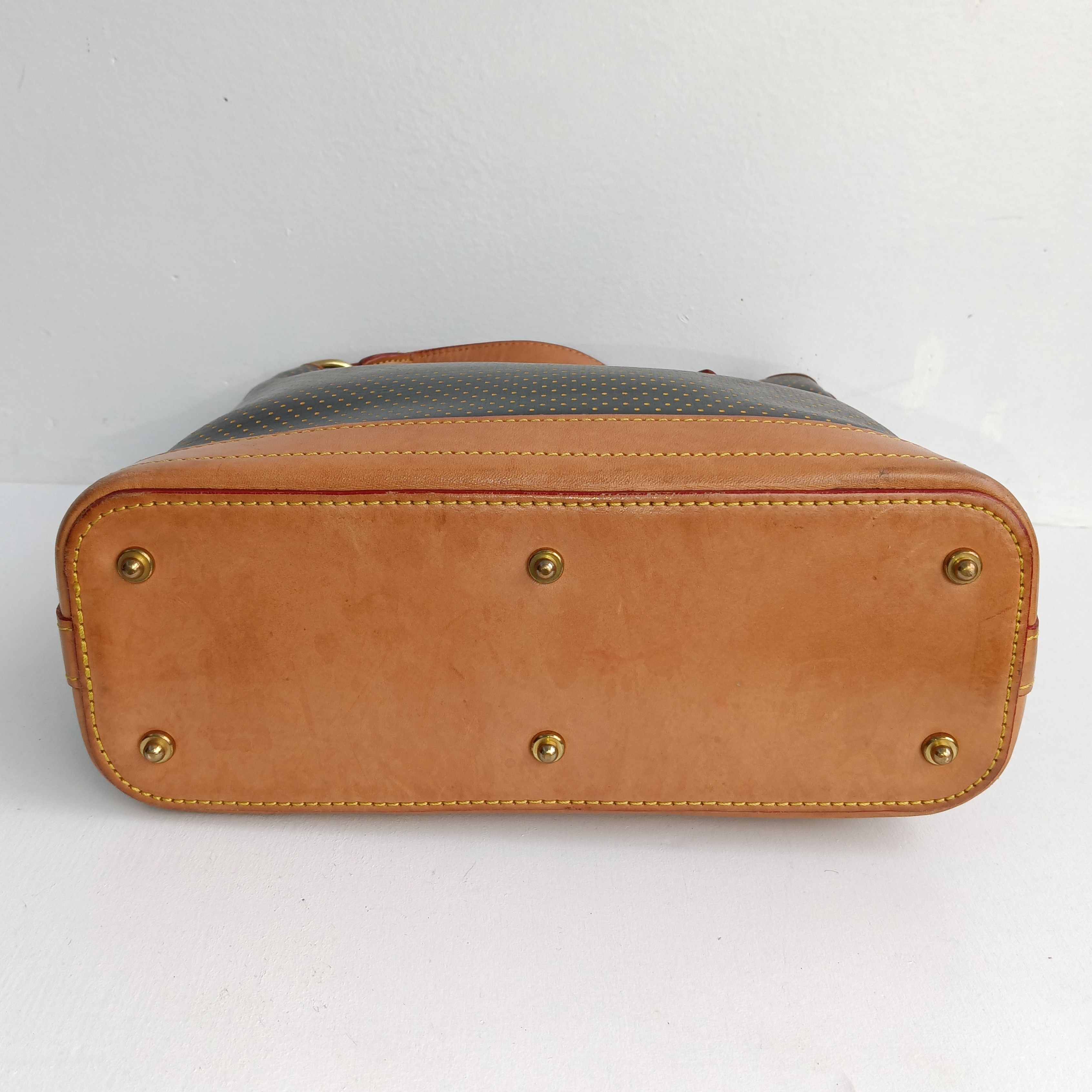 Dooney & Bourke Vintage Dooney & Bourke Small Hobo Handbag Cabrio Size ONE SIZE - 5 Thumbnail