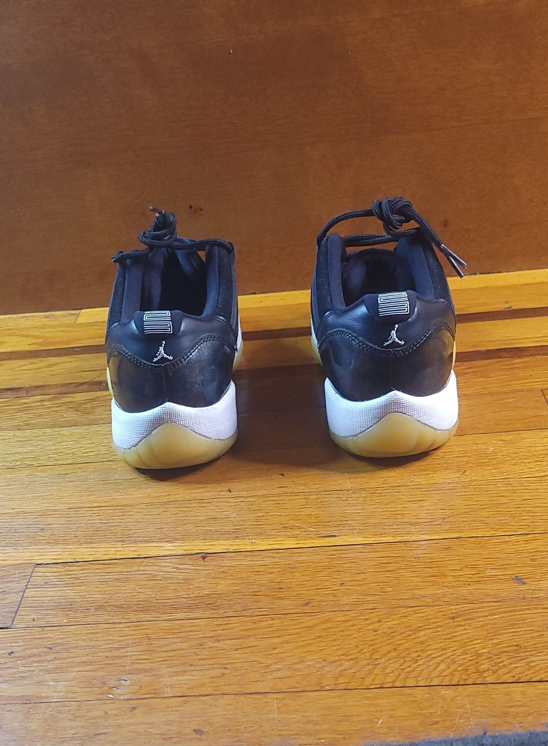 Jordan 11 'Barons'