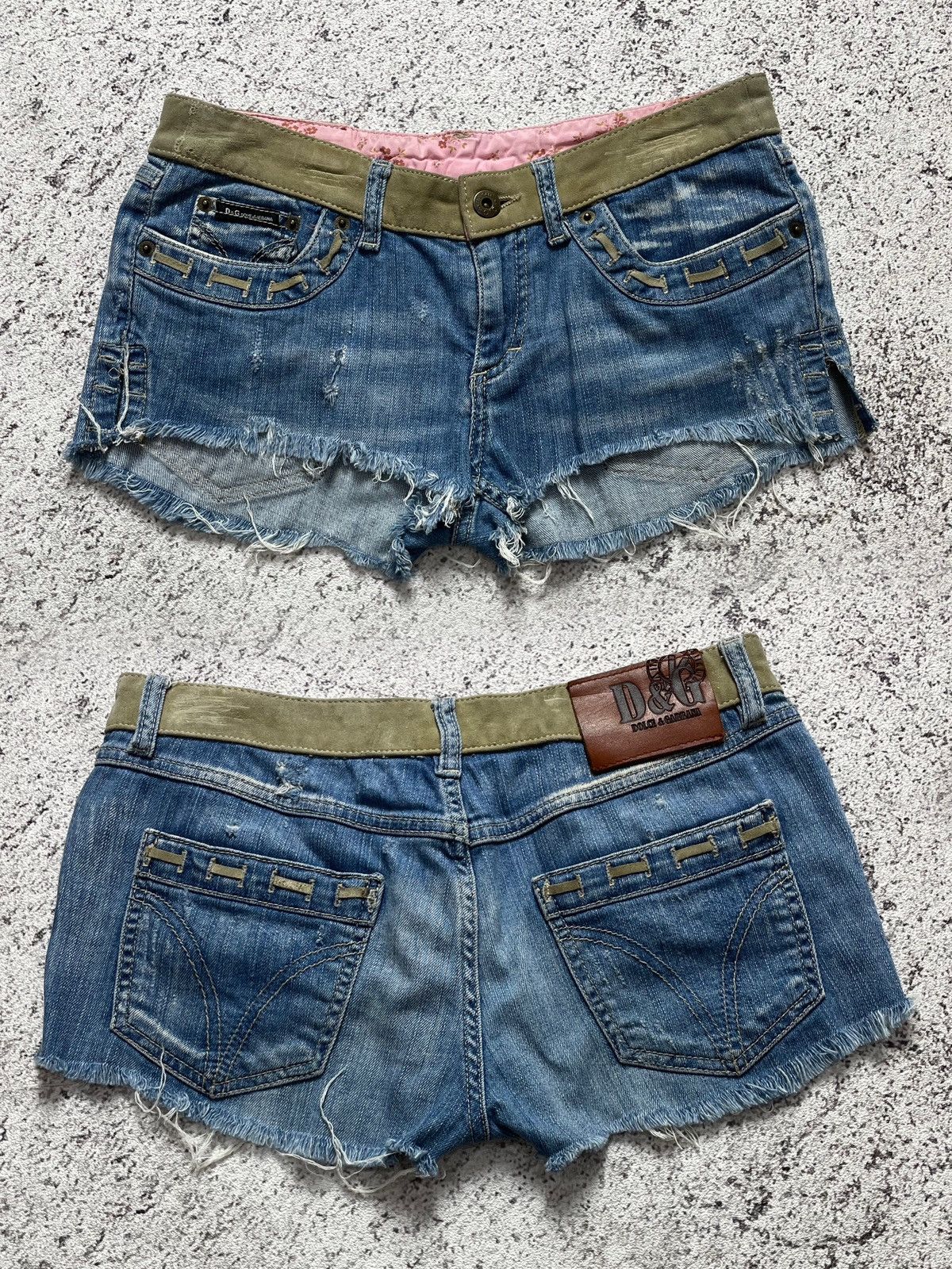 Dolce & Gabbana 2000s Dolce & Gabbana - Faded Distressed Mini Skirt Size 26" / US 2 / IT 38 - 1 Thumbnail