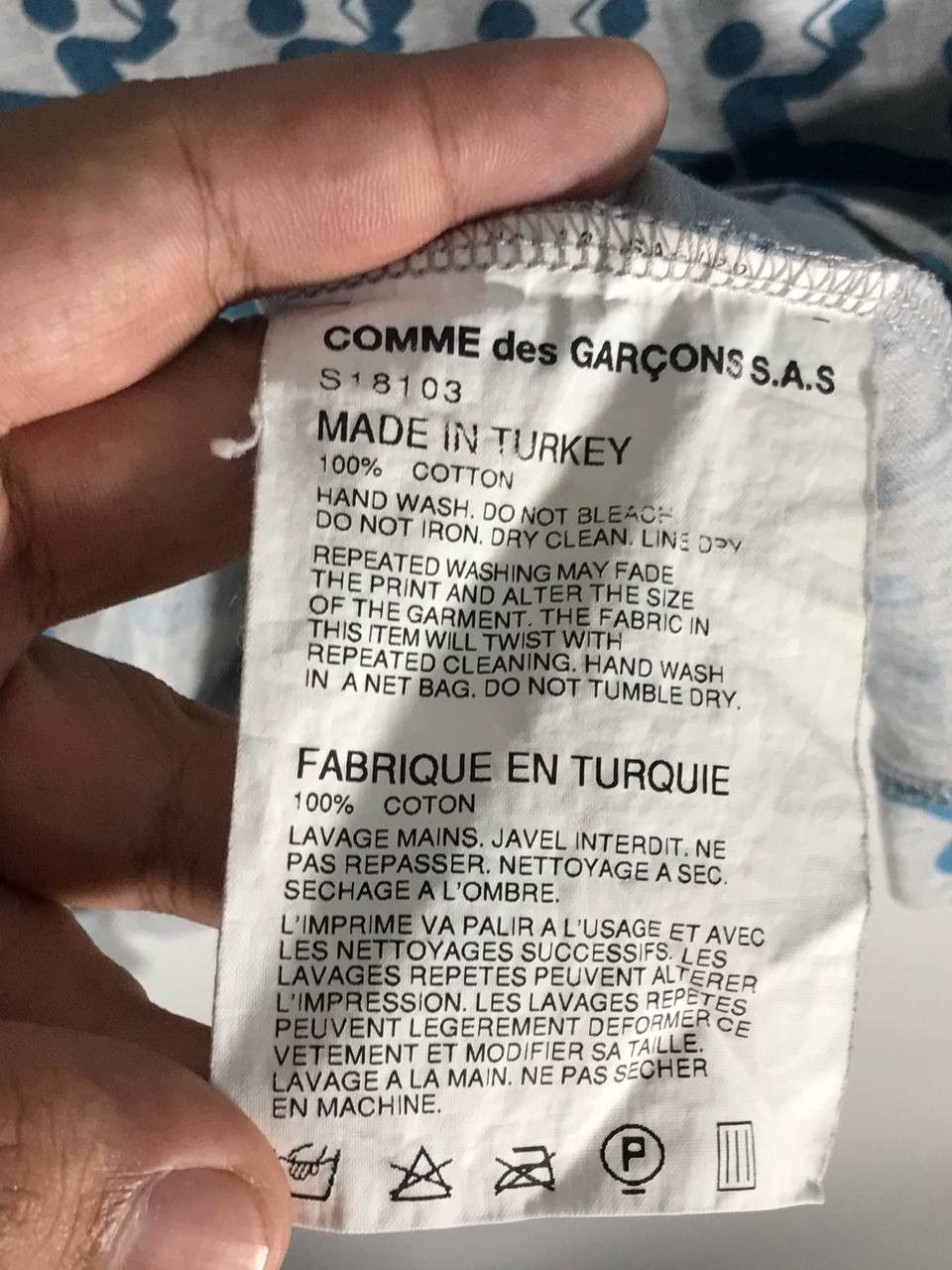 Comme des Garcons Reading human Size US M / EU 48-50 / 2 - 8 Thumbnail