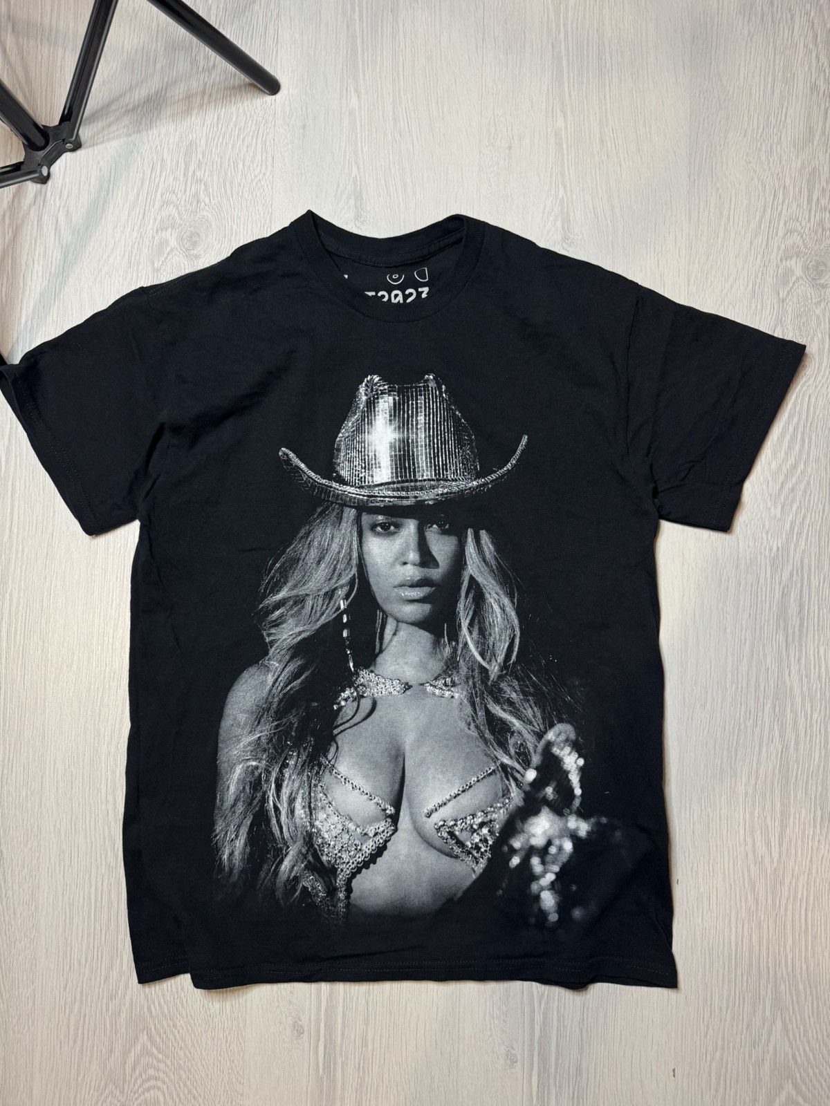 Beyonce Beyonce official reinanssance medium tour merch 2023 Size US M / EU 48-50 / 2 - 1 Thumbnail