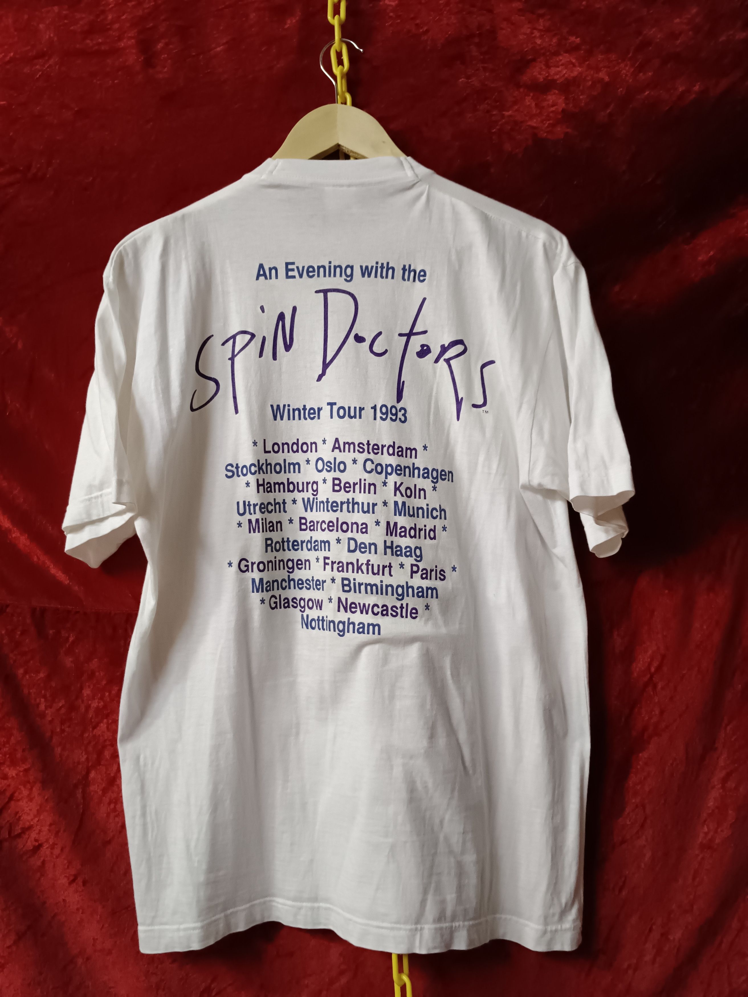 Band Tees 90s Spin Doctors Winter Tour Tee Size US XL / EU 56 / 4 - 5 Thumbnail