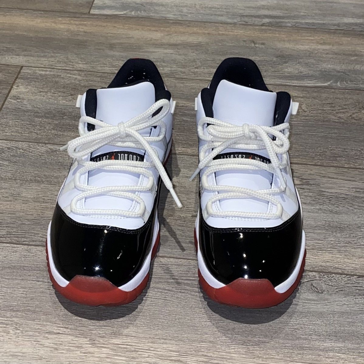 Jordan Brand Air Jordan 11 Low Concord Bred Size US 9 / EU 42 - 2 Thumbnail