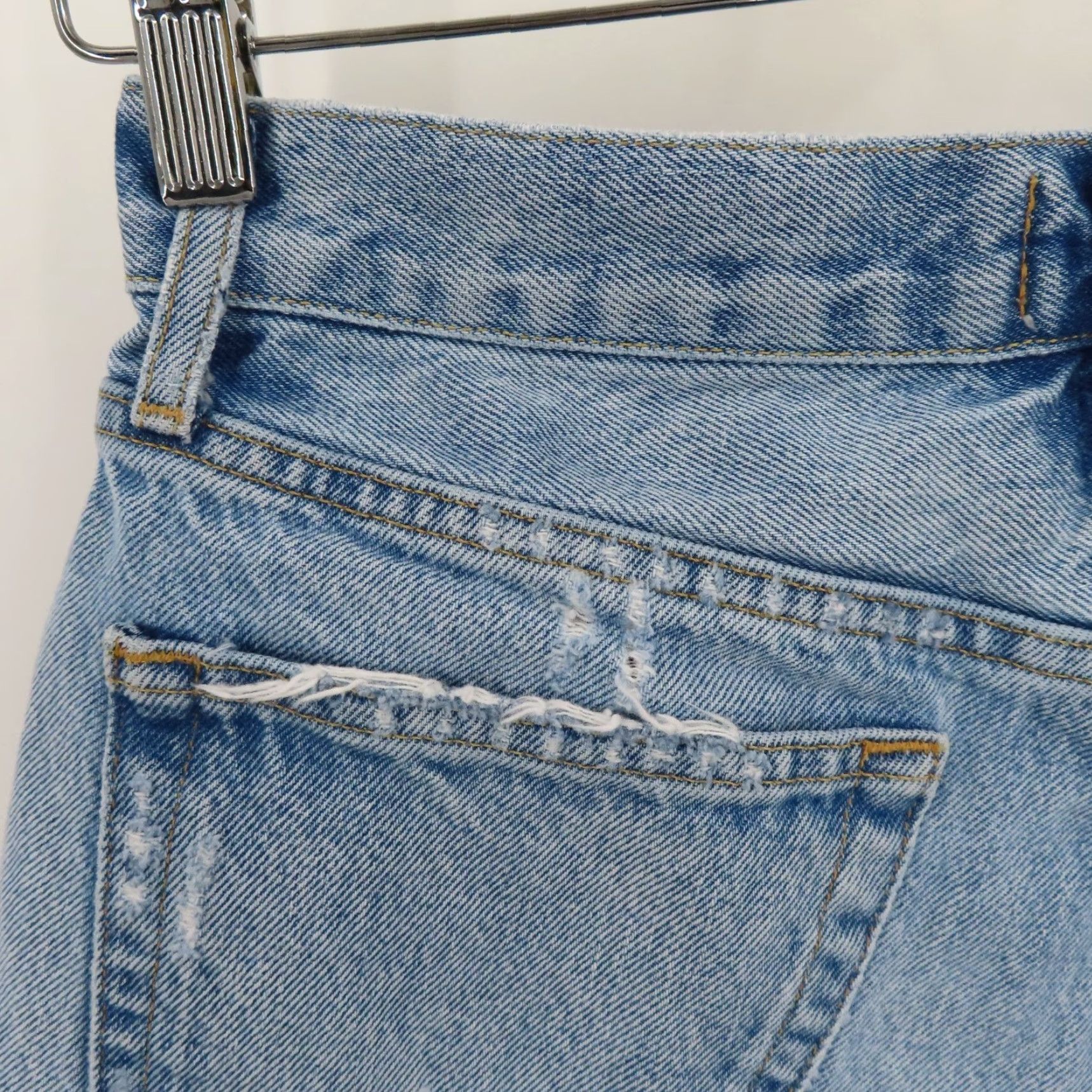 Agolde Agolde Parker Button Fly Distressed Raw Hem Blue Denim Jean Shorts Womens 25 Regular Cotton 100% Cotton Short Cut-Off Jeans Size 42" / US 20 - 6 Thumbnail