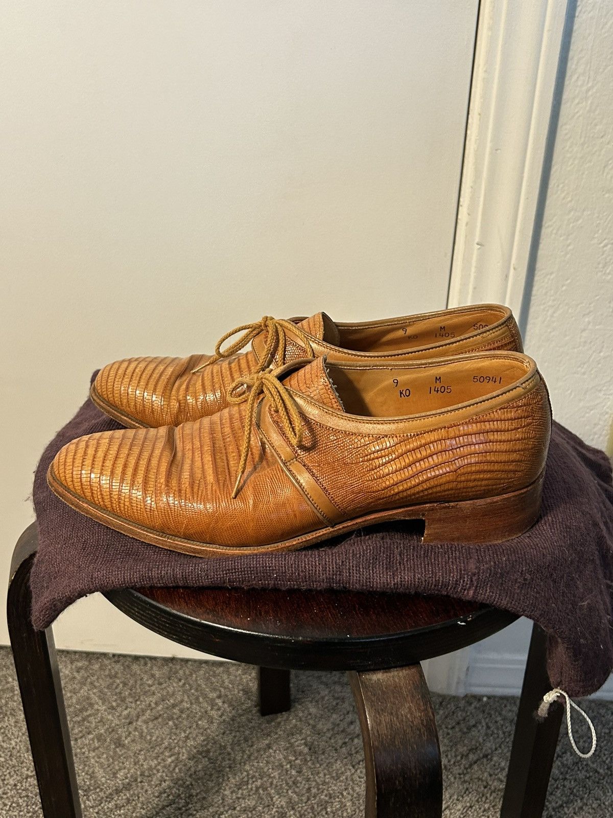Vintage Lizard 🦎 dress shoes Size US 9 / EU 42 - 2 Thumbnail