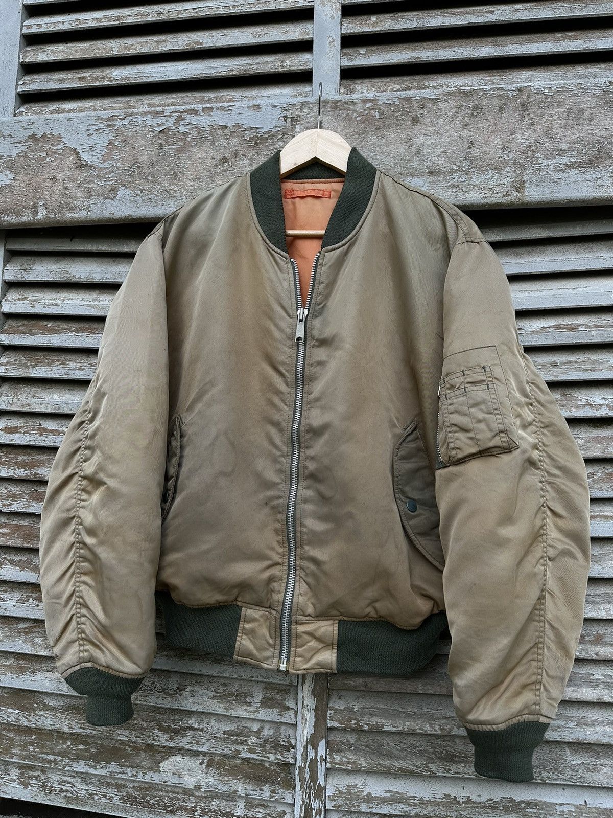 Vintage 🪖Vintage Faded Uniqlo MA-1 Man Intermediate Bomber Jacket Size US M / EU 48-50 / 2 - 5 Thumbnail
