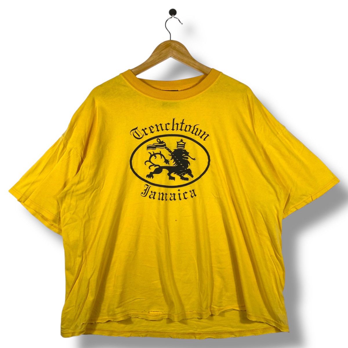 Japanese Brand Distressed Vintage 90's TRENCHTOWN JAMAICA Zion Tee Shirt Size US XL / EU 56 / 4 - 1 Thumbnail