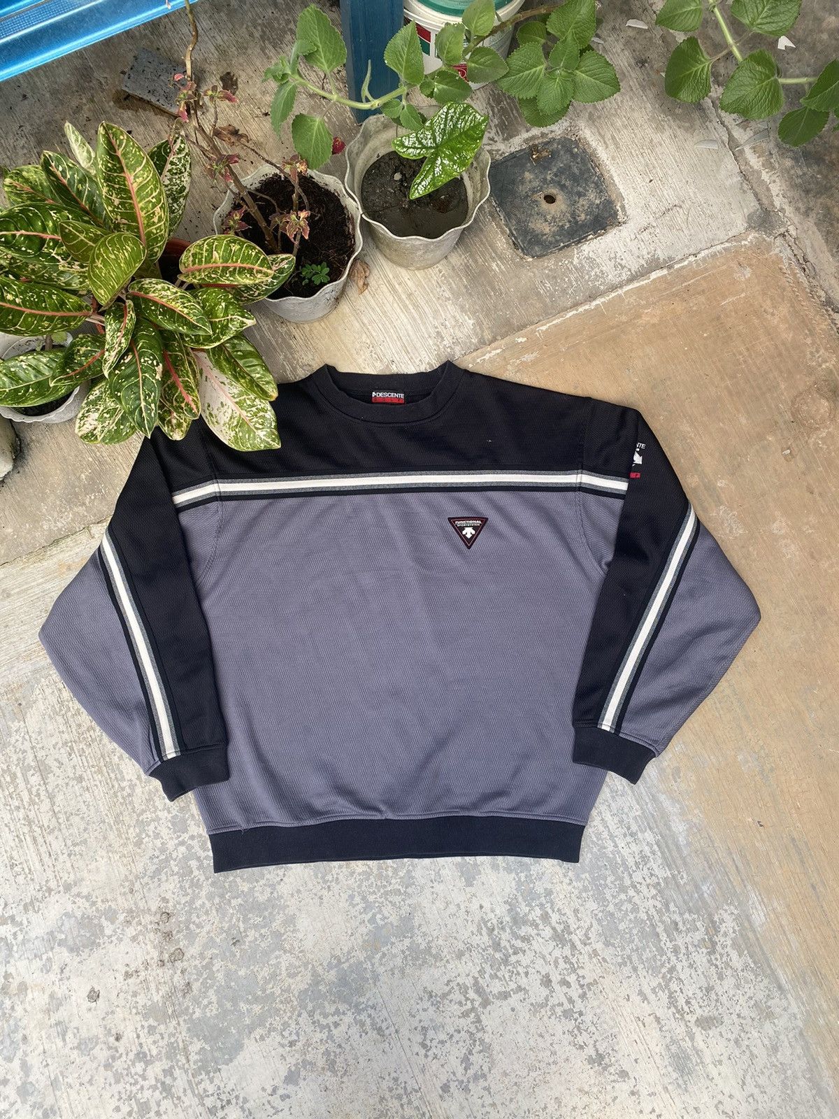 Descente × Japanese Brand × Vintage Descente Golf Sweater Size US L / EU 52-54 / 3 - 1 Thumbnail