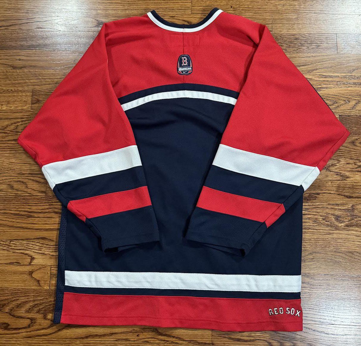 Nike Vintage Nike Boston Red Sox Hockey Jersey (Size L) Size US L / EU 52-54 / 3 - 3 Thumbnail