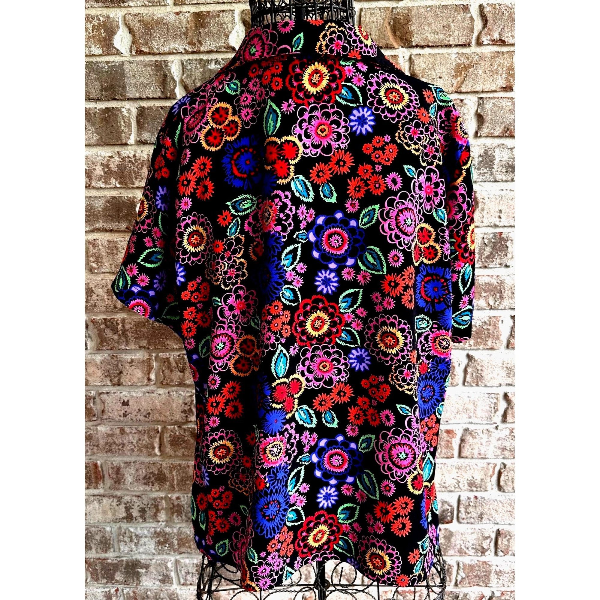 Vintage VTG Elementz Blouse Woman 1X Black Floral Shirt Button Short Size XL / US 12-14 / IT 48-50 - 5 Thumbnail