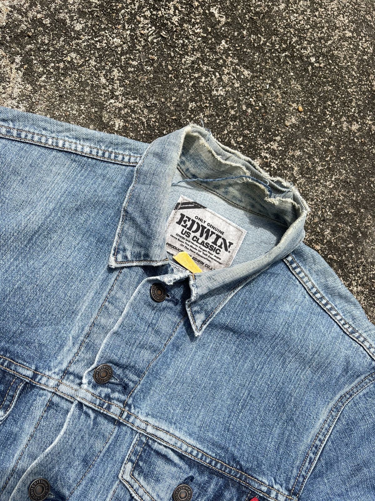Edwin Edwin US Classic Denim Jacket Light Wash Distressed Japan Size US M / EU 48-50 / 2 - 4 Thumbnail