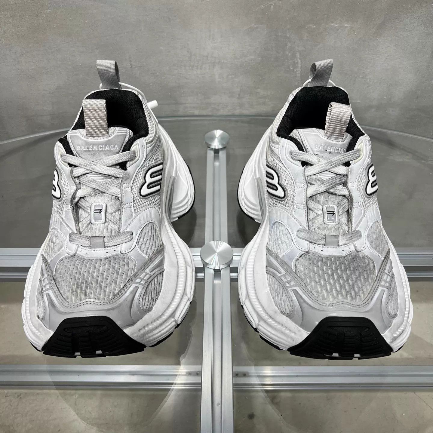 Balenciaga Balenciaga 10XL distressed white gray dad shoe 40 Size US 7 / EU 40 - 1 Thumbnail