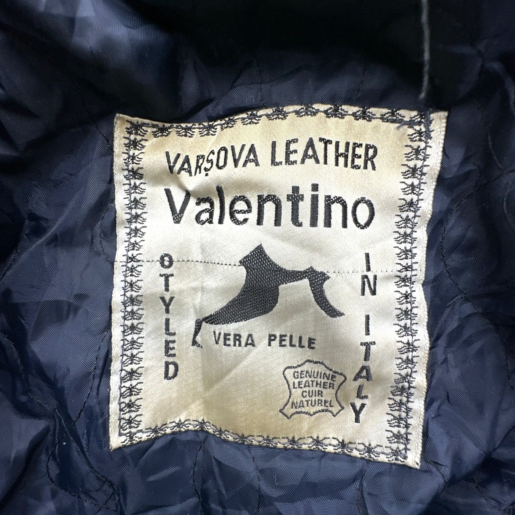 Valentino VINTAGE Valentino Varsova Long Leather Trench Coat Womens 2XL Black Quilted Lined Size XXL / US 16-18 / IT 52-54 - 2 Thumbnail