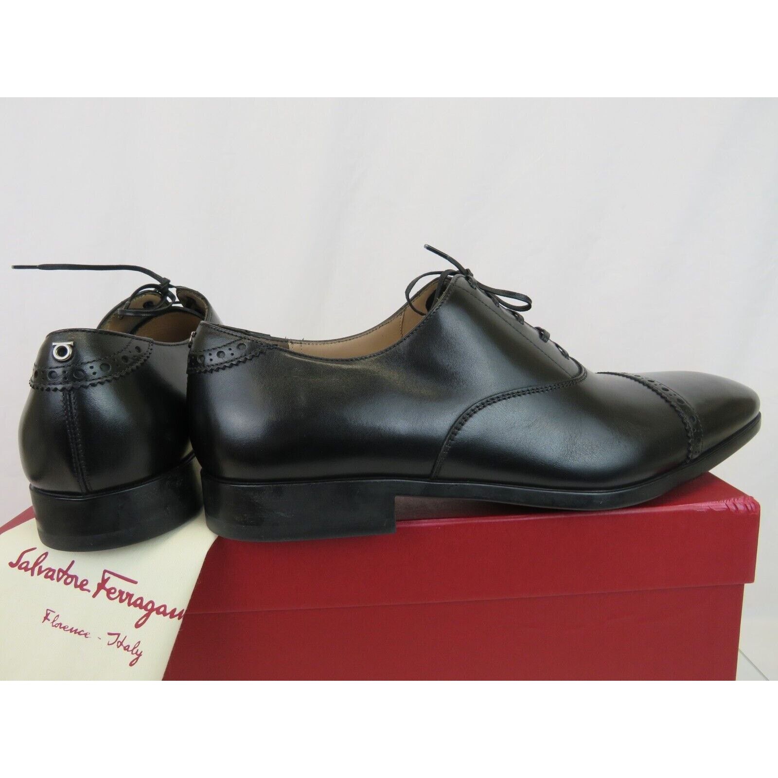 Salvatore Ferragamo FERRAGAMO BOSTON BLACK BROGUE LEATHER GANCINI OXFORDS 10 EE Size US 11 / EU 44 - 11 Thumbnail
