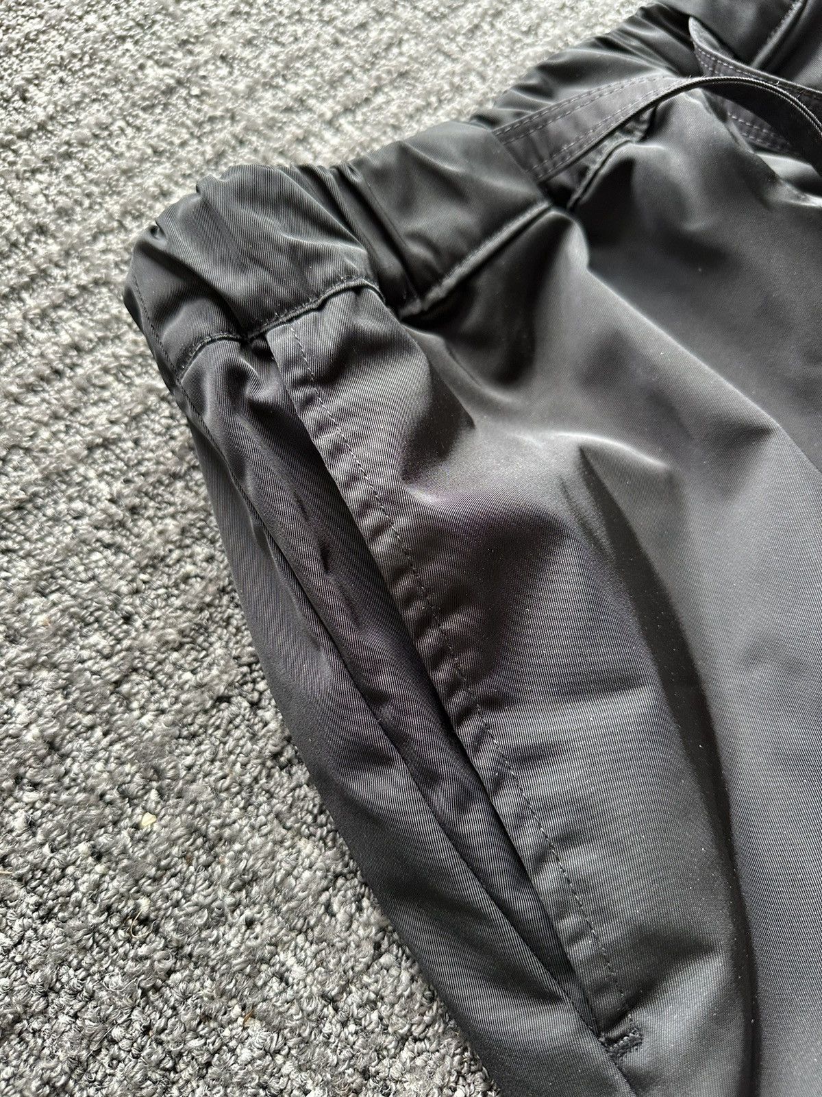 Fear of God FEAR OF GOD Sixth Collection Baggy Nylon Pant XS Size US 30 / EU 46 - 7 Thumbnail