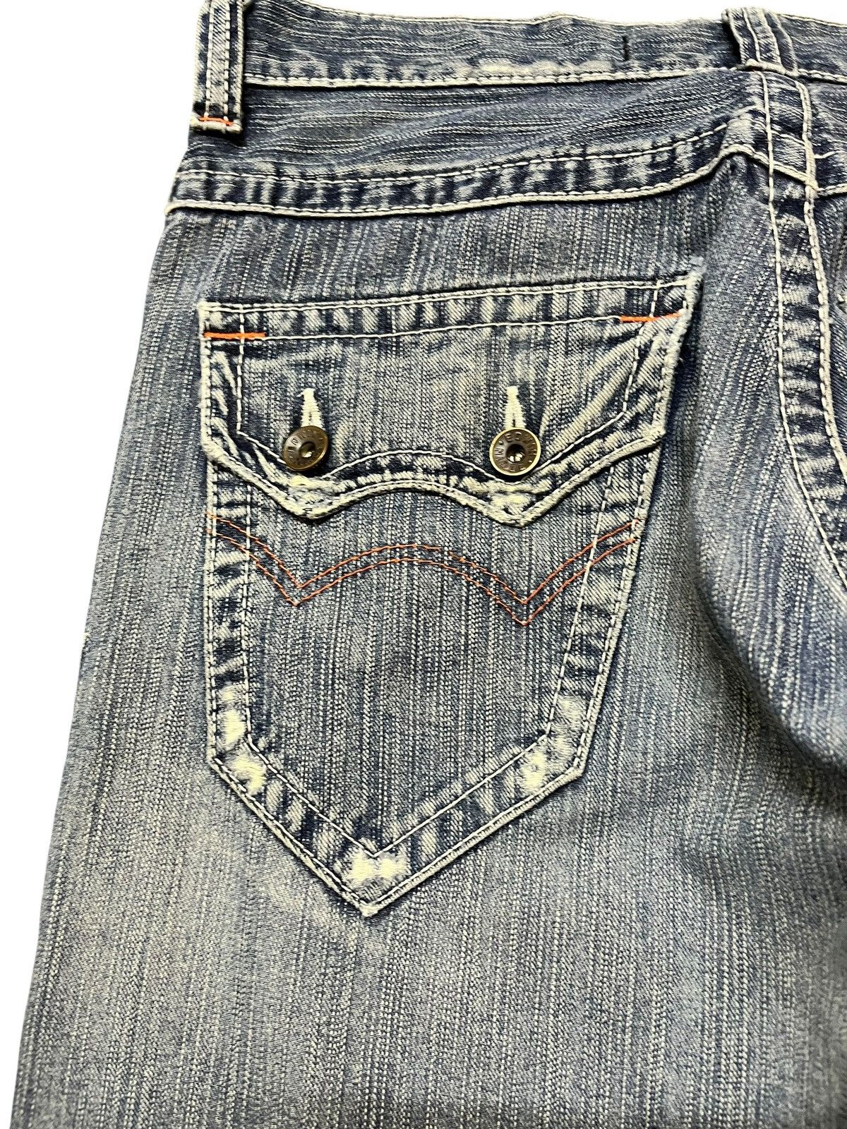 Edwin Vintage Edwin Exclusive Vintage Faded Flare Distressed Denim Size US 33 - 8 Thumbnail