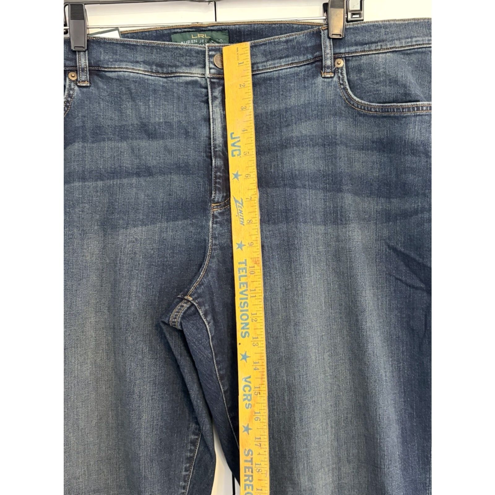 Denime NWT Lauren Jeans Co. Jeans 5-Pocket Denim Straight (Mid Rise) 22W Blue Womens Size 40" / US 18 - 4 Thumbnail